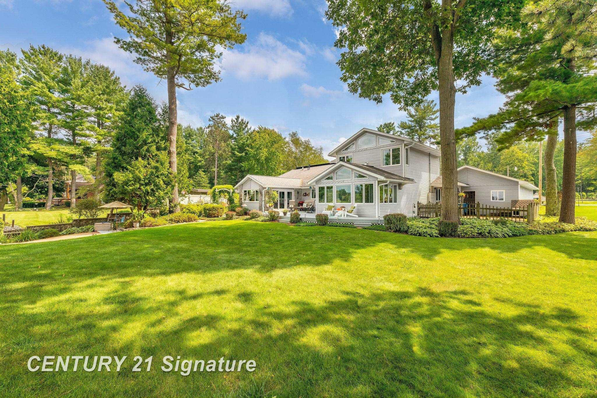 124 W Center Street, Sanford, MI 48657 — Photo 50