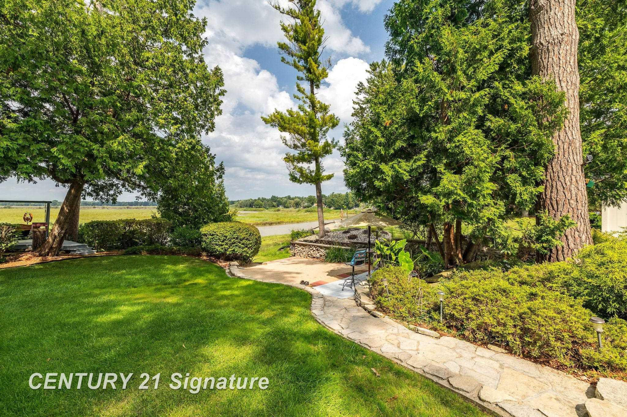 124 W Center Street, Sanford, MI 48657 — Photo 60