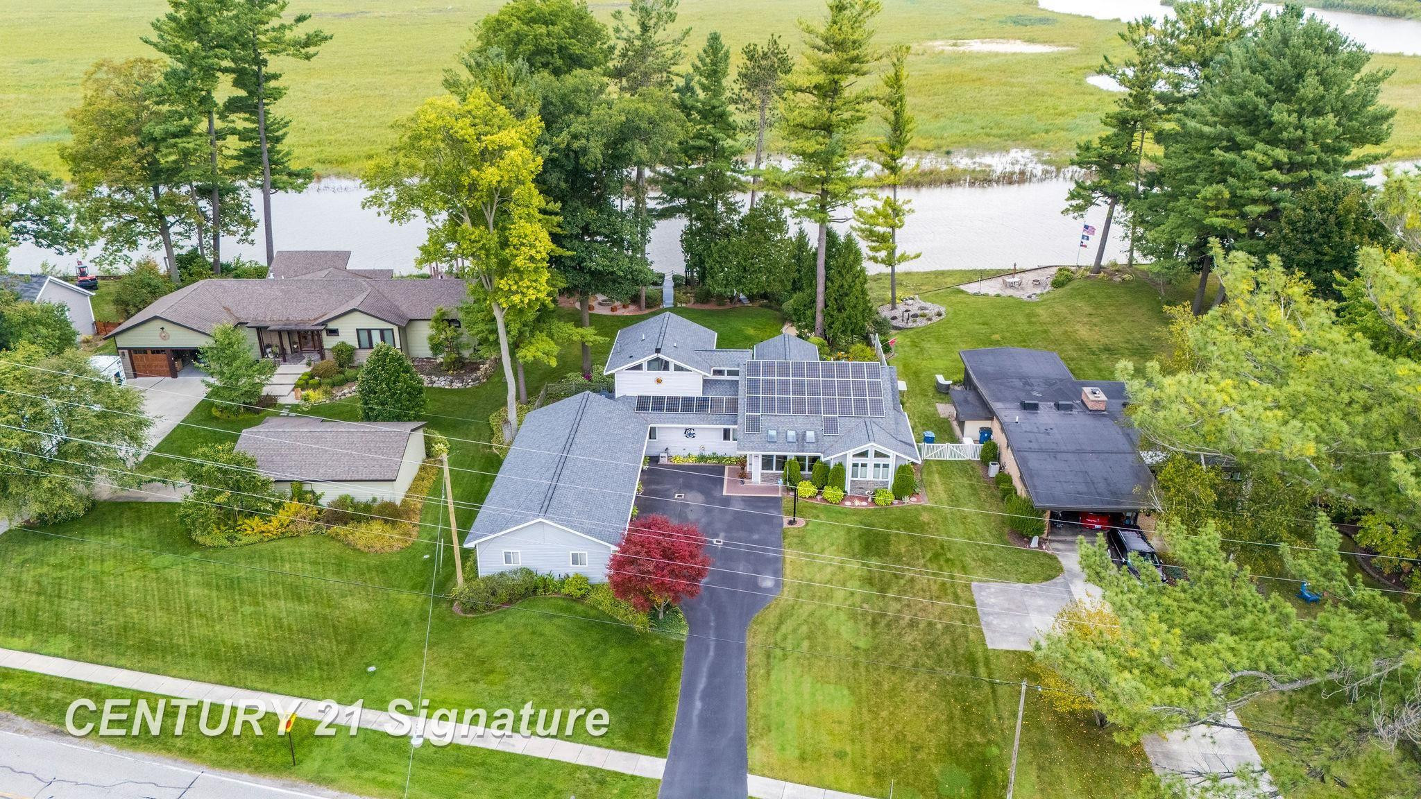 124 W Center Street, Sanford, MI 48657 — Photo 70
