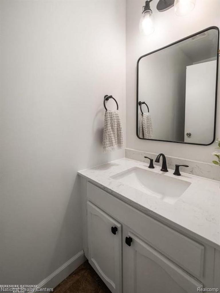 1483 Harbor Drive, Walled Lake, MI 48390 — Photo 12