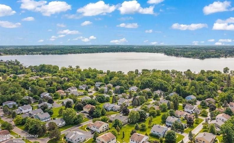 1483 Harbor Drive, Walled Lake, MI 48390 — Photo 26