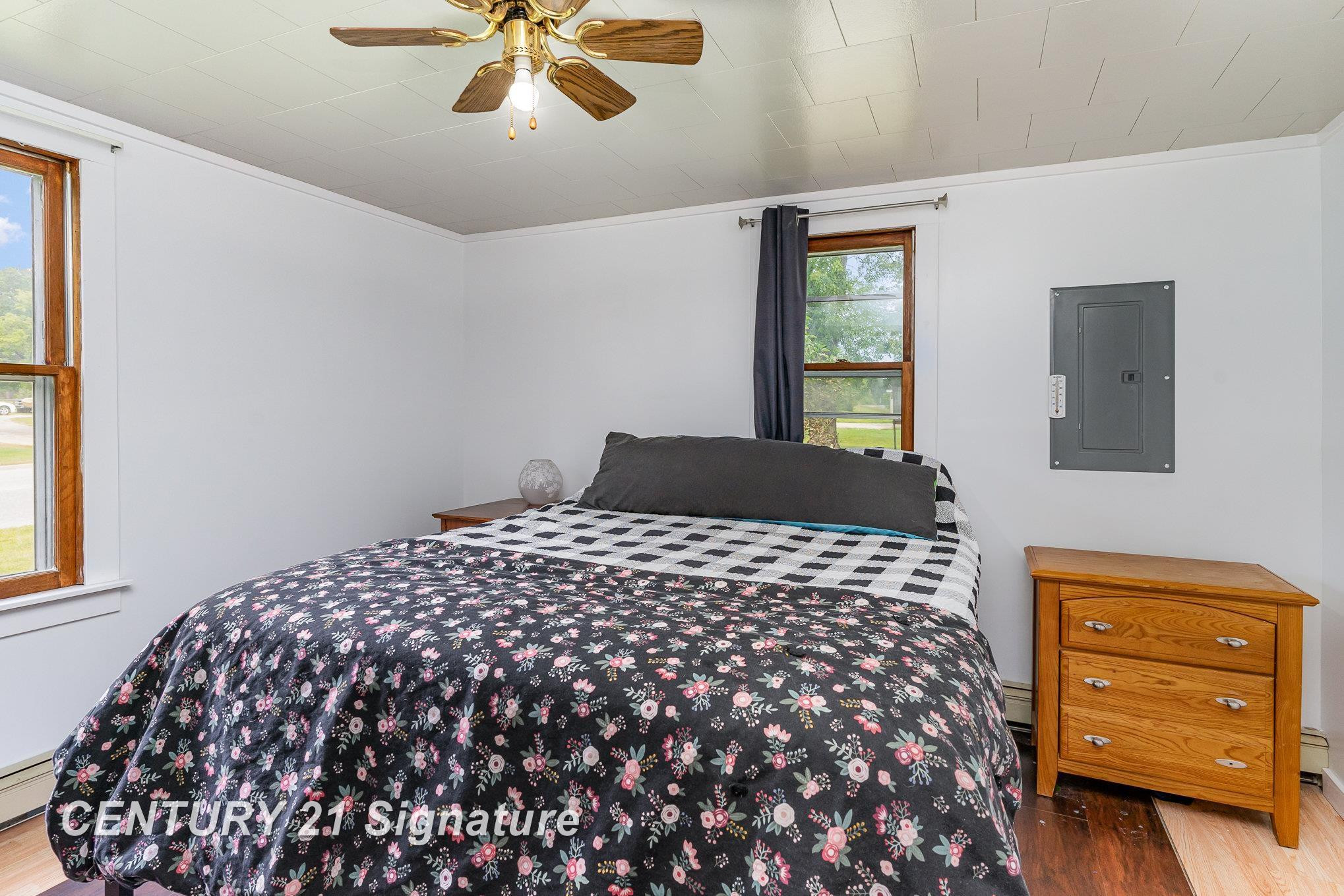 304 N Corning Street, Farwell, MI 48622 — Photo 8