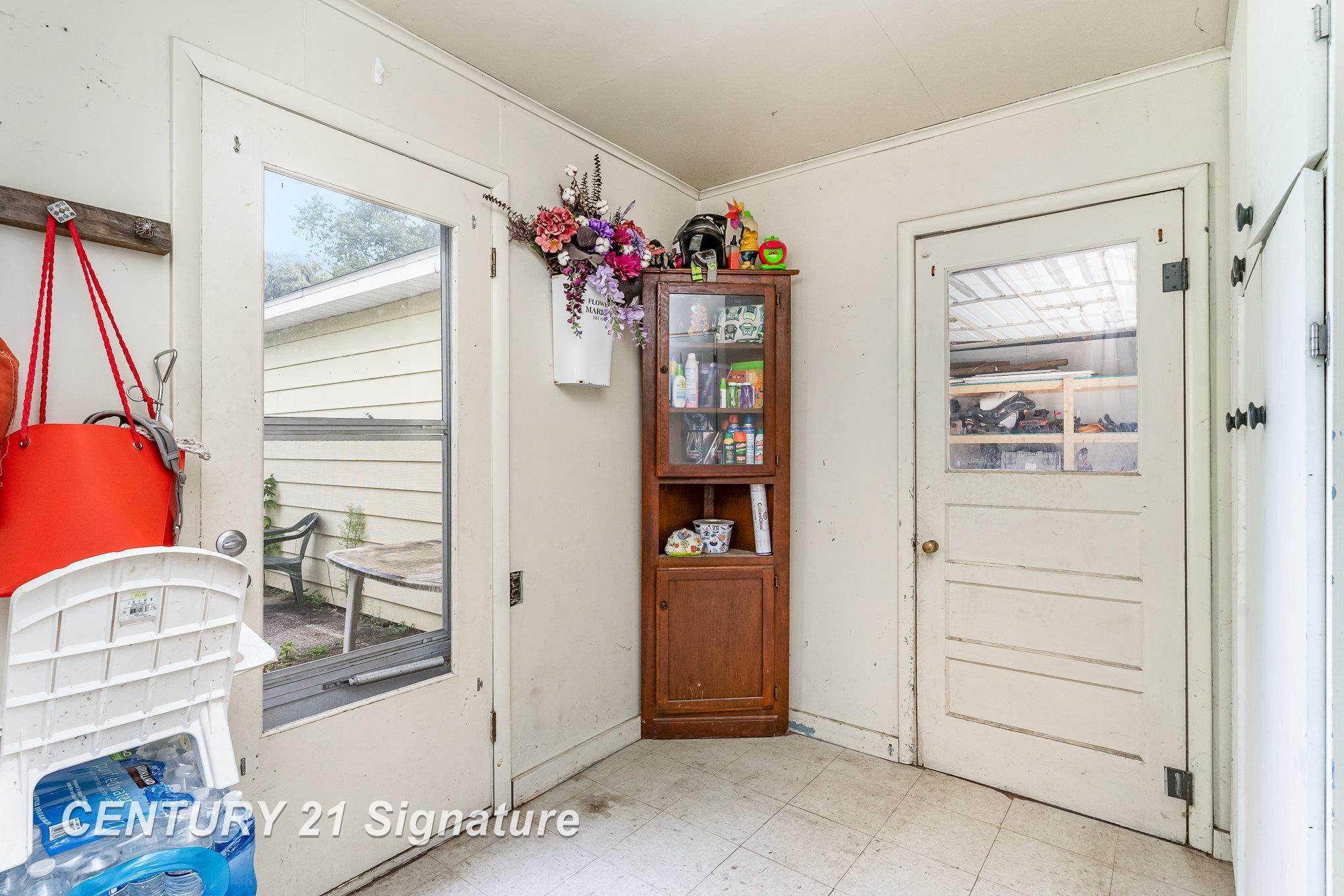 304 N Corning Street, Farwell, MI 48622 — Photo 17