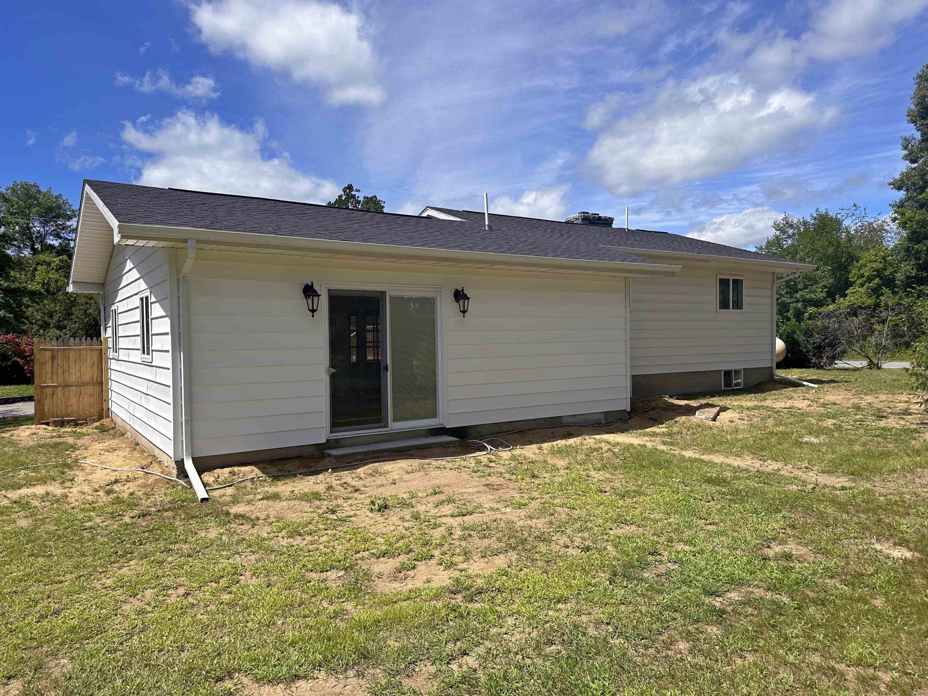 11011 Bell, Burt, MI 48417 — Photo 7
