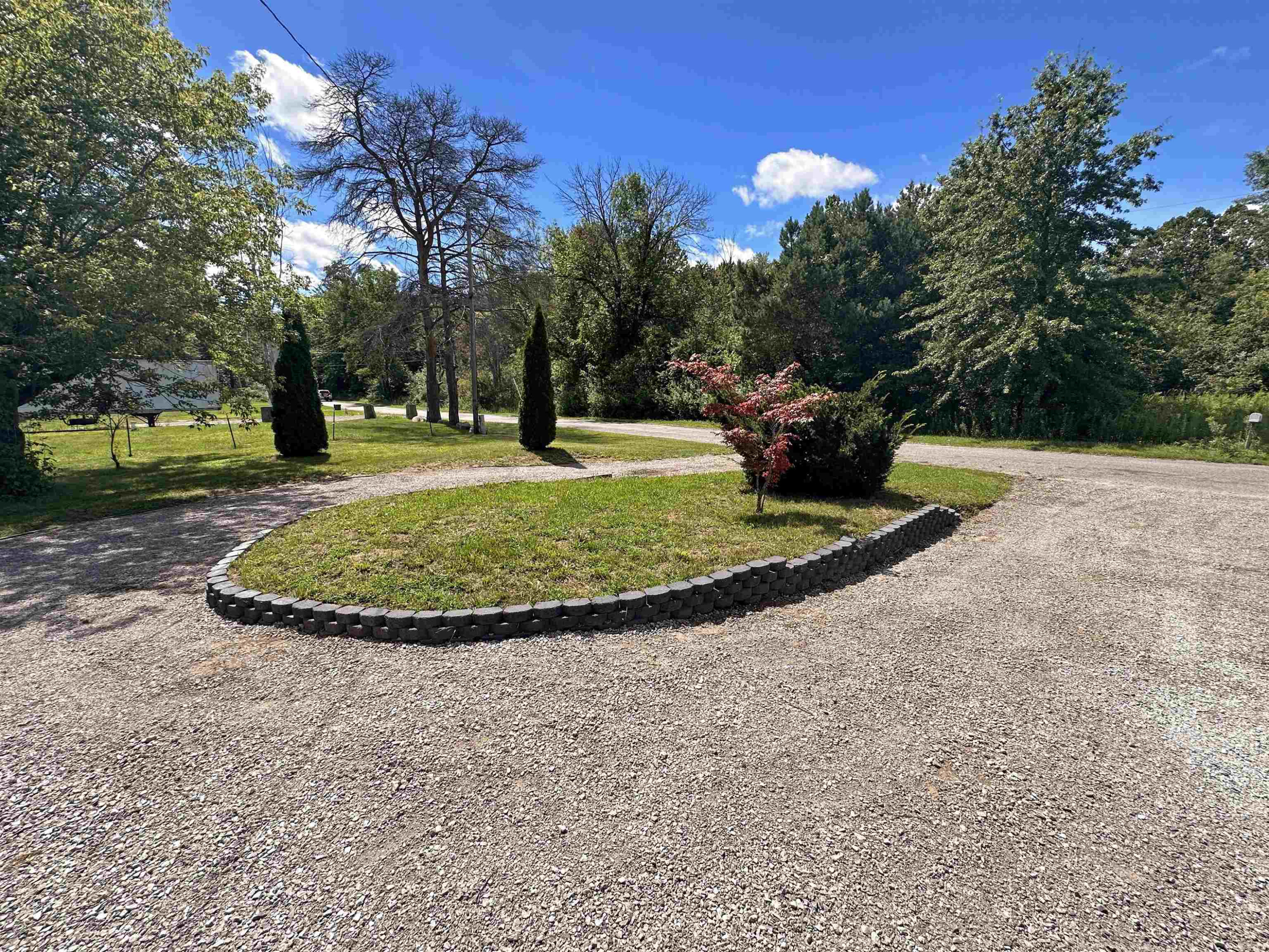 11011 Bell, Burt, MI 48417 — Photo 10