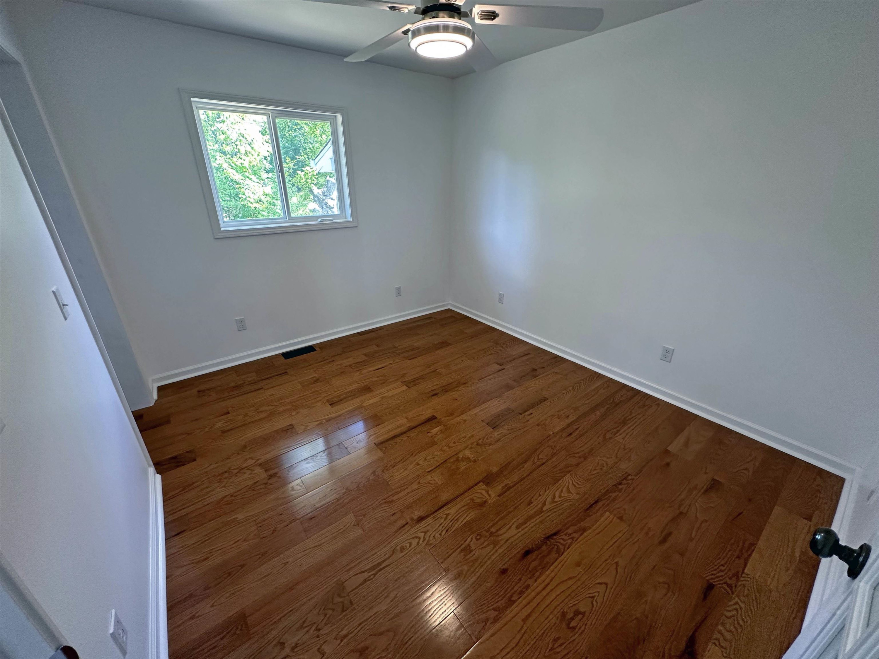 11011 Bell, Burt, MI 48417 — Photo 27