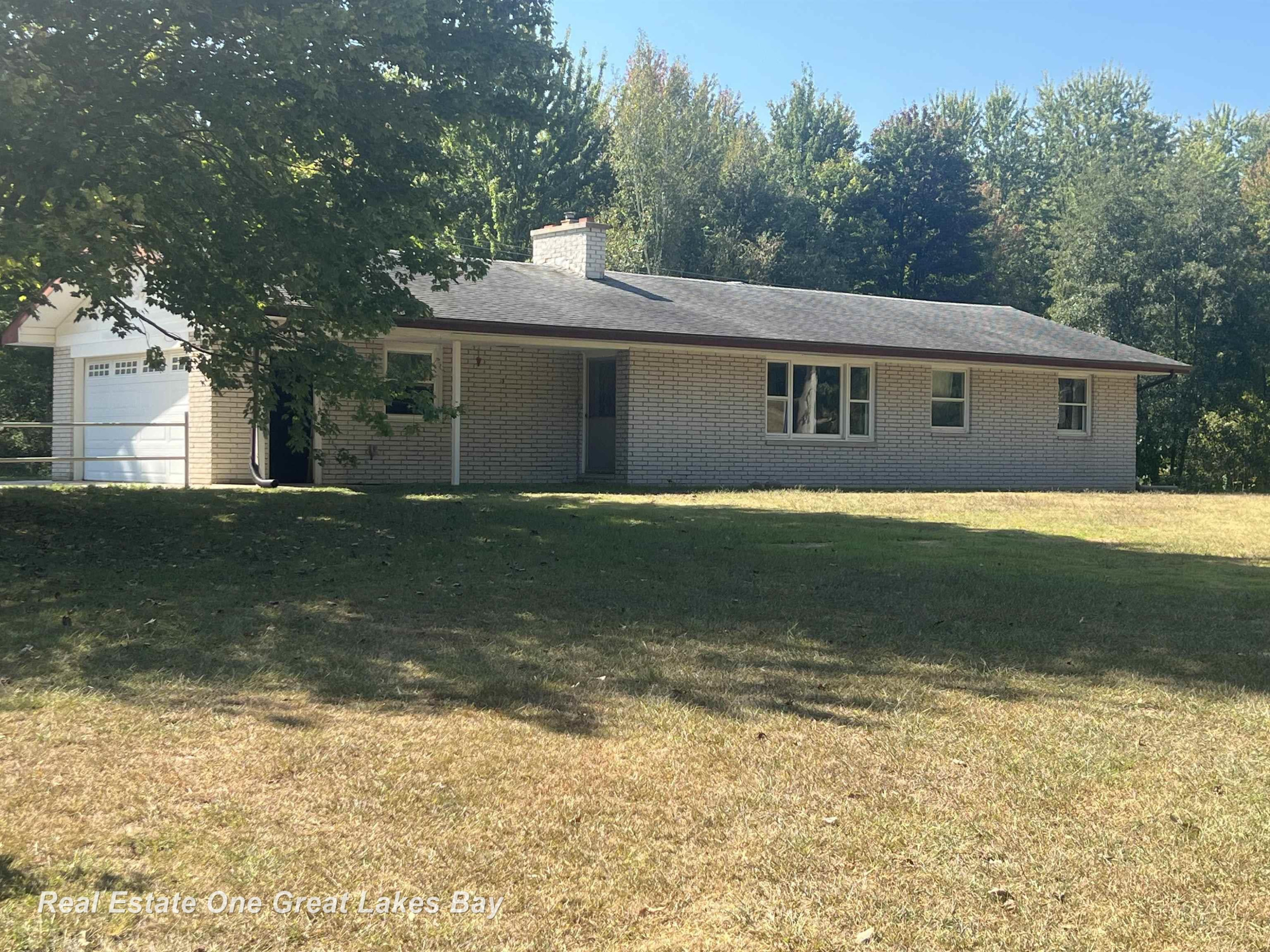 13105 Beaver Road, Saint Charles, MI 48655 — front exterior