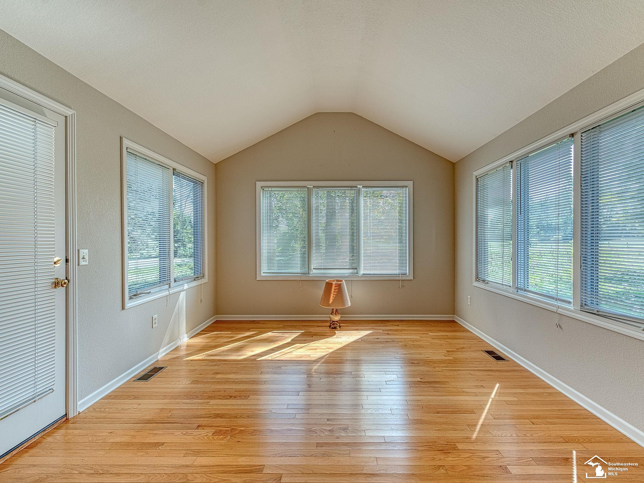 1581 Saint Andrews, Temperance, MI 48182 — Photo 15