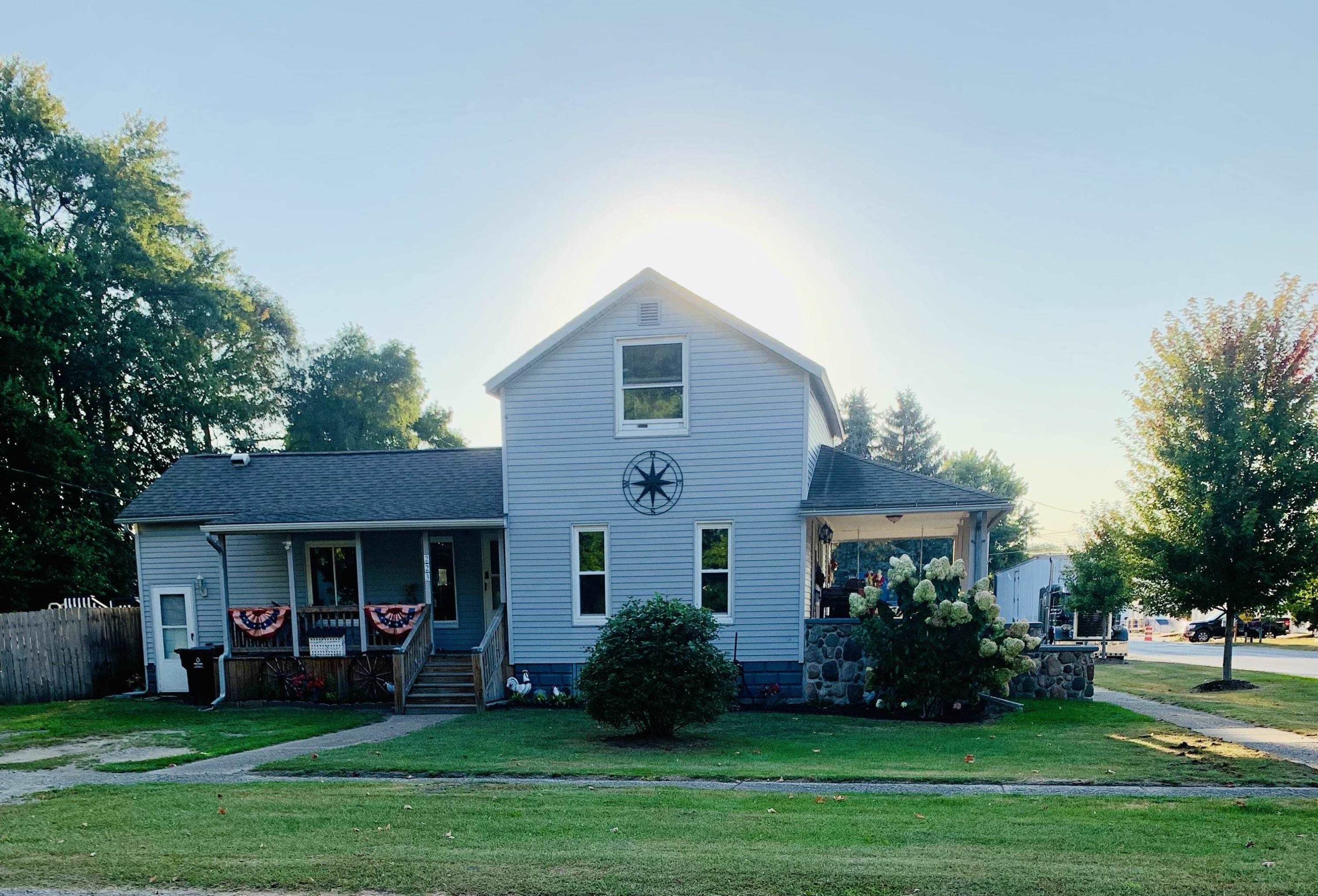 223 N Clark, Chesaning, MI 48616 — Photo 7
