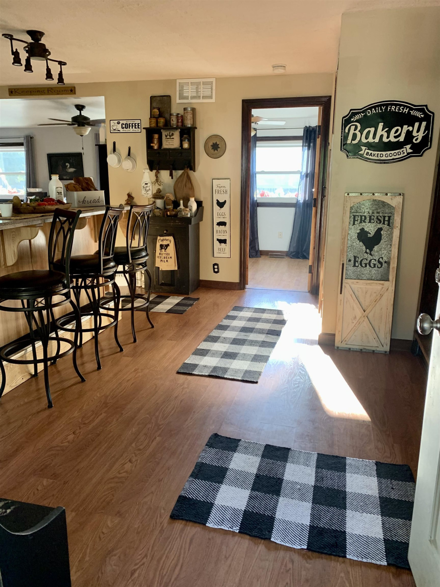 223 N Clark, Chesaning, MI 48616 — Photo 9