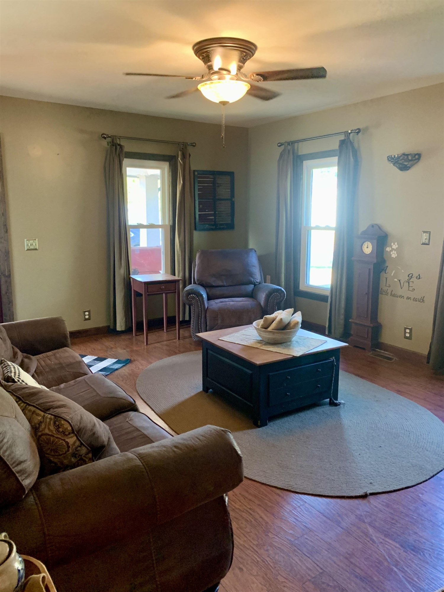 223 N Clark, Chesaning, MI 48616 — Photo 22