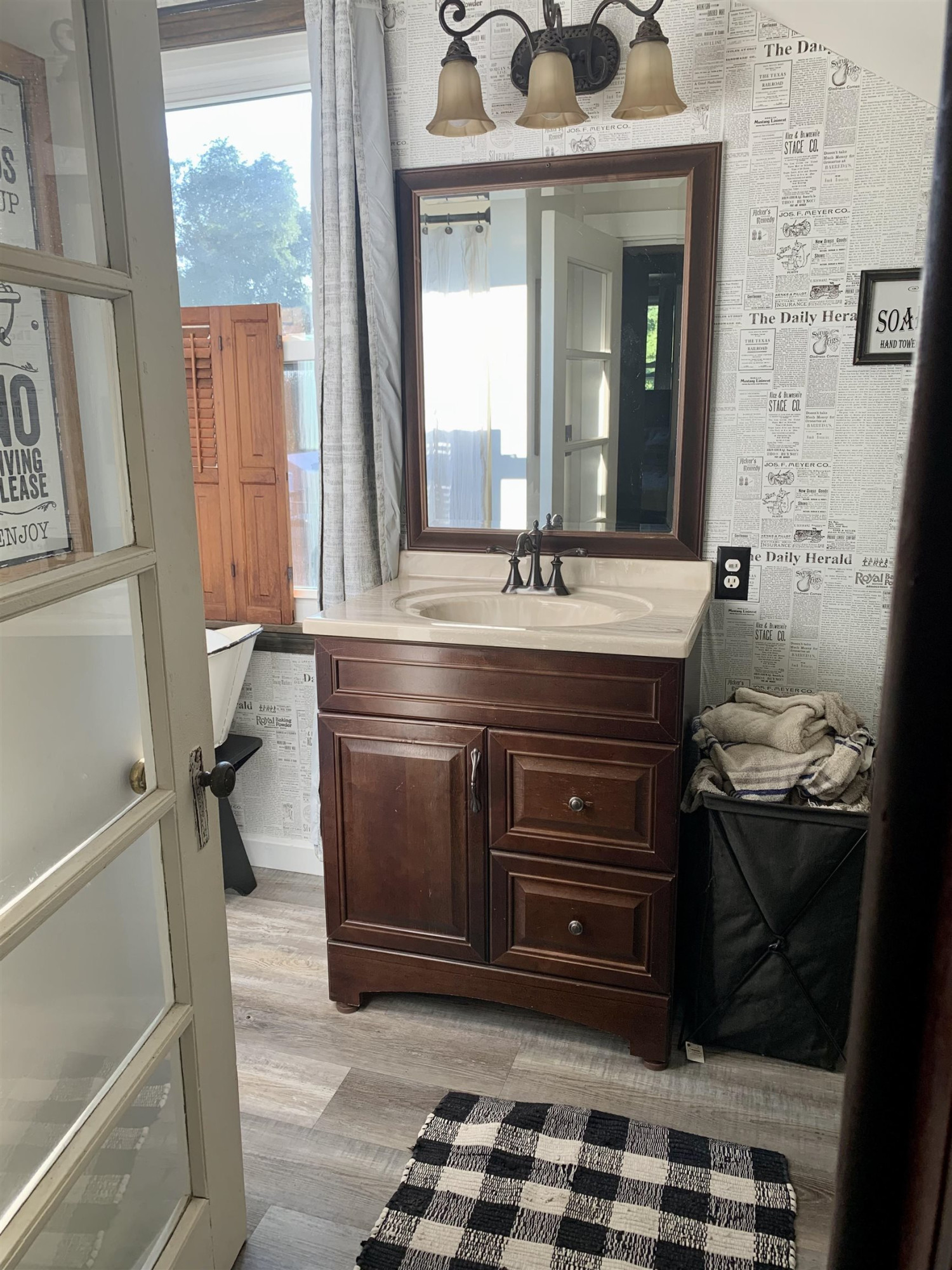 223 N Clark, Chesaning, MI 48616 — Photo 32