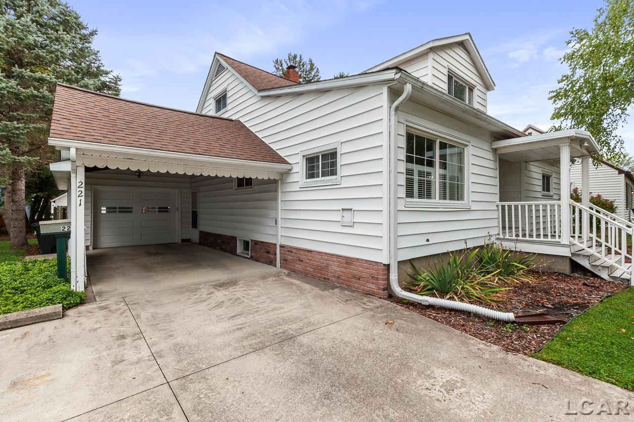 221 Russell, Blissfield, MI 49228 — Photo 30