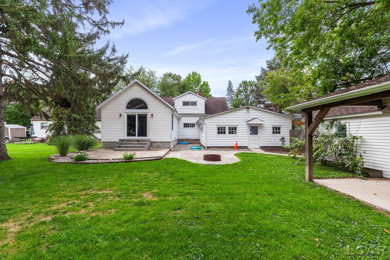 221 Russell, Blissfield, MI 49228 — Photo 32
