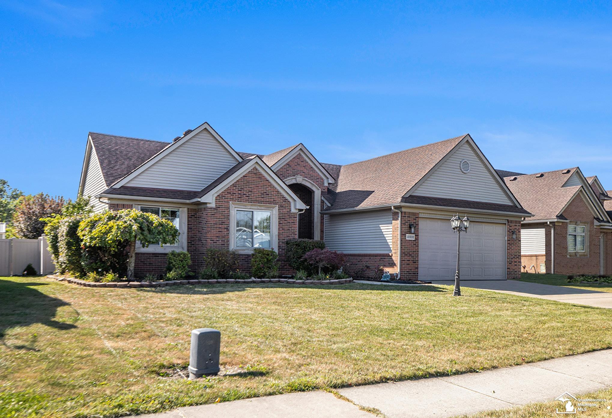 12333 Matthews, Carleton, MI 48117 — Photo 3