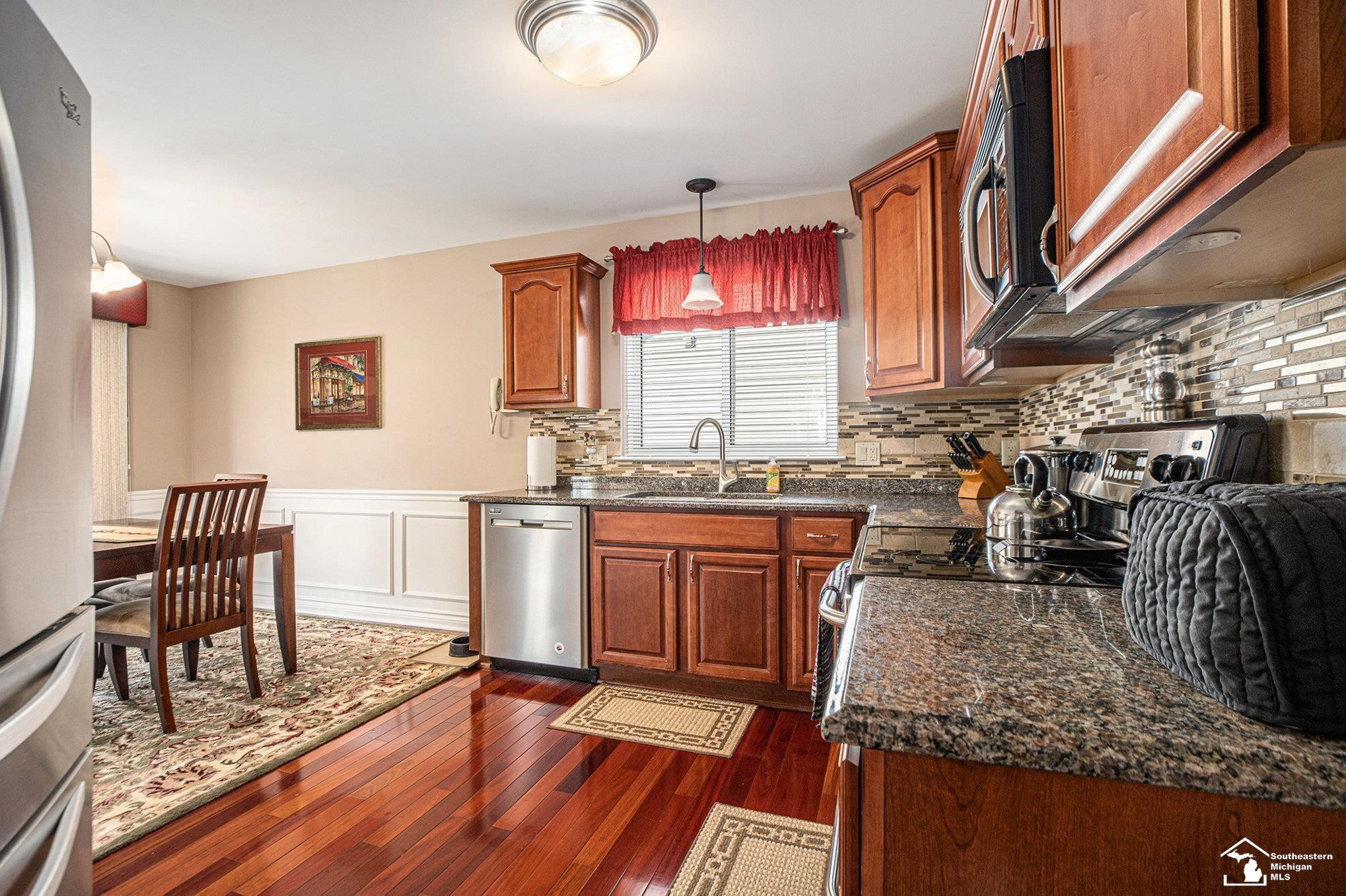 12333 Matthews, Carleton, MI 48117 — Photo 8