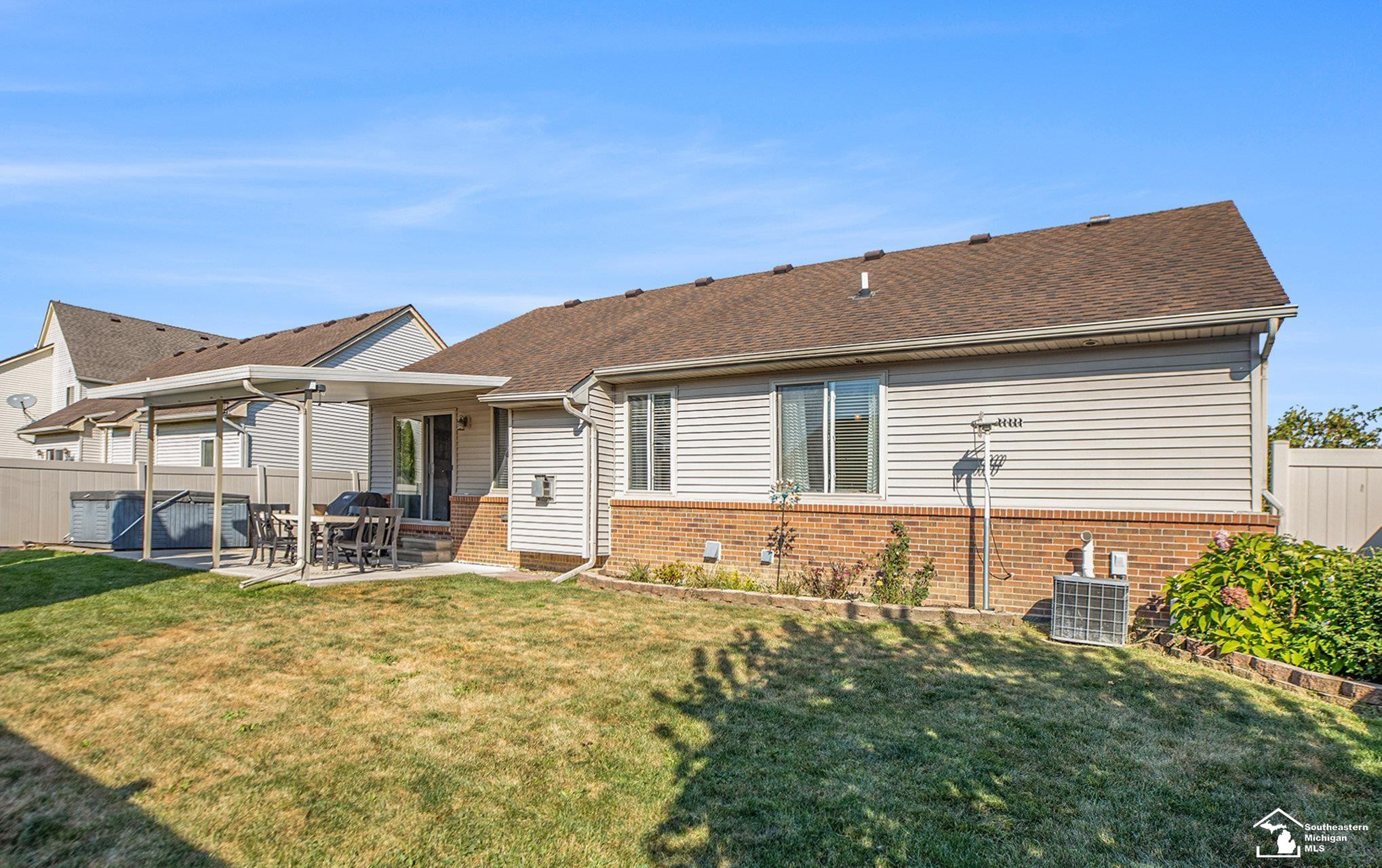 12333 Matthews, Carleton, MI 48117 — Photo 18