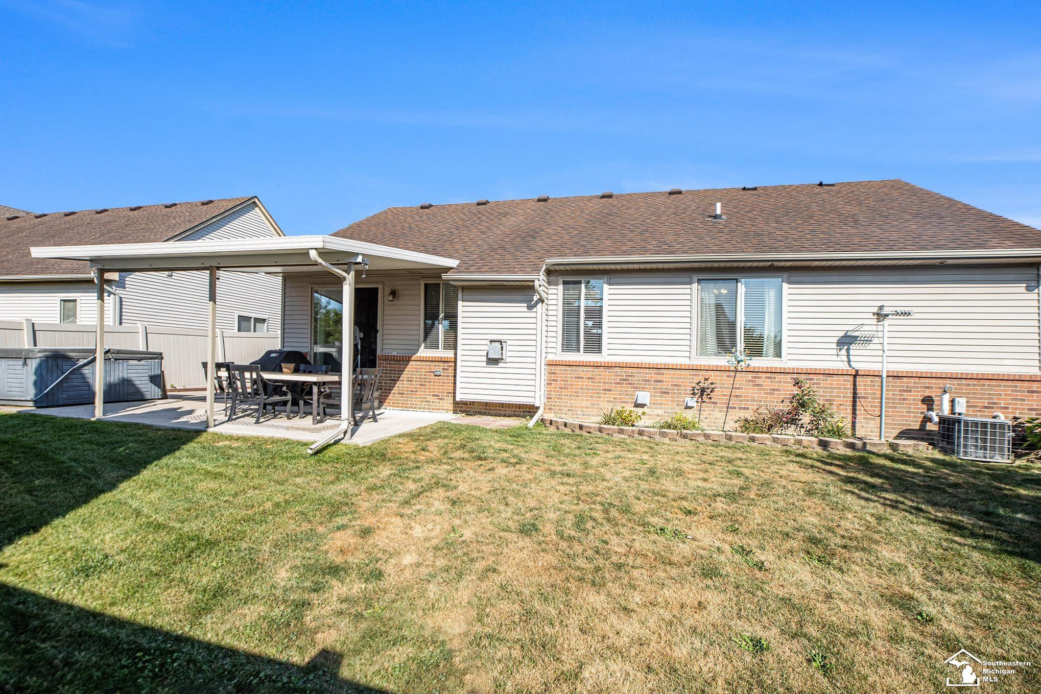 12333 Matthews, Carleton, MI 48117 — Photo 19
