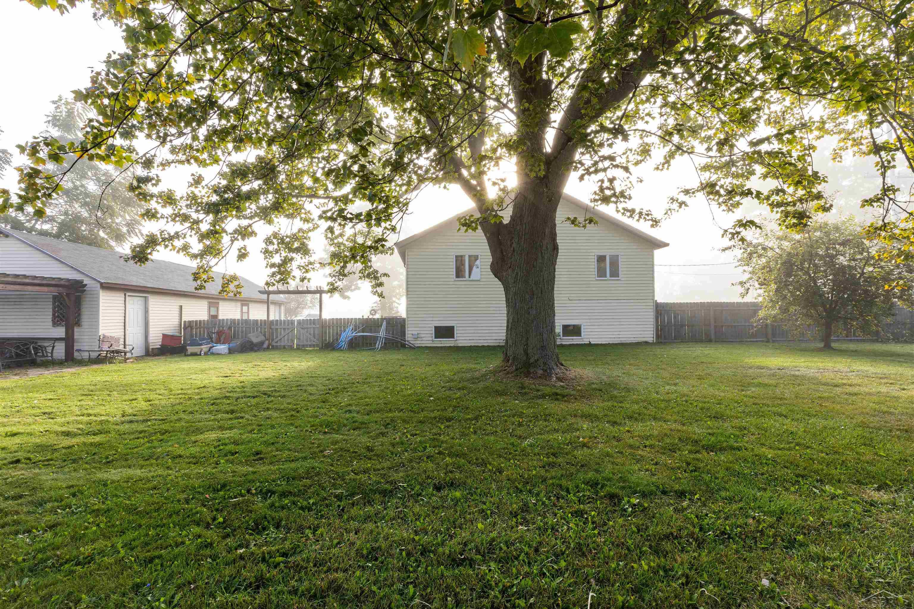 815 N Coleman Road, Coleman, MI 48618 — Photo 31
