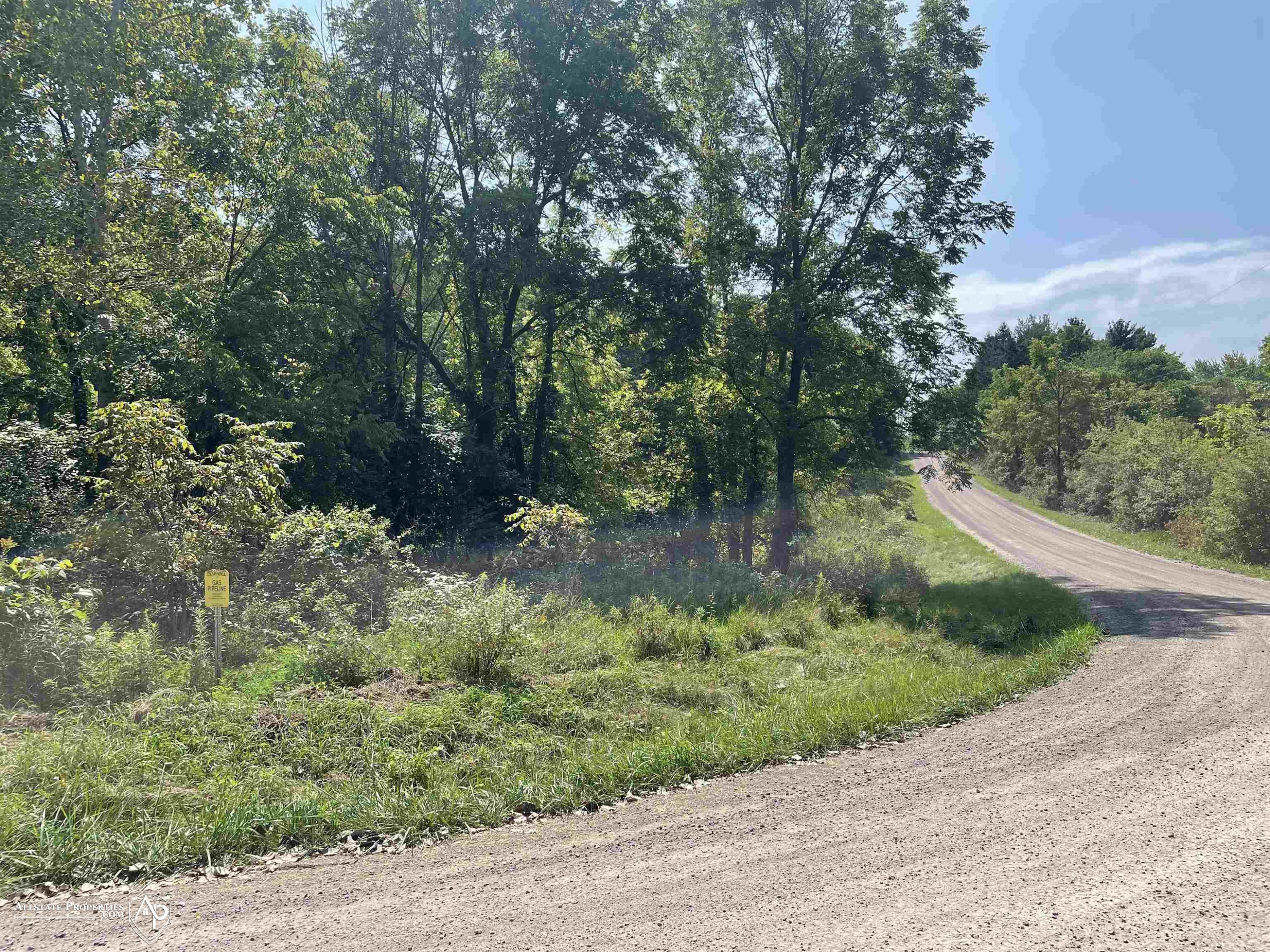 9353 Ruby Street, Holly, MI 48442