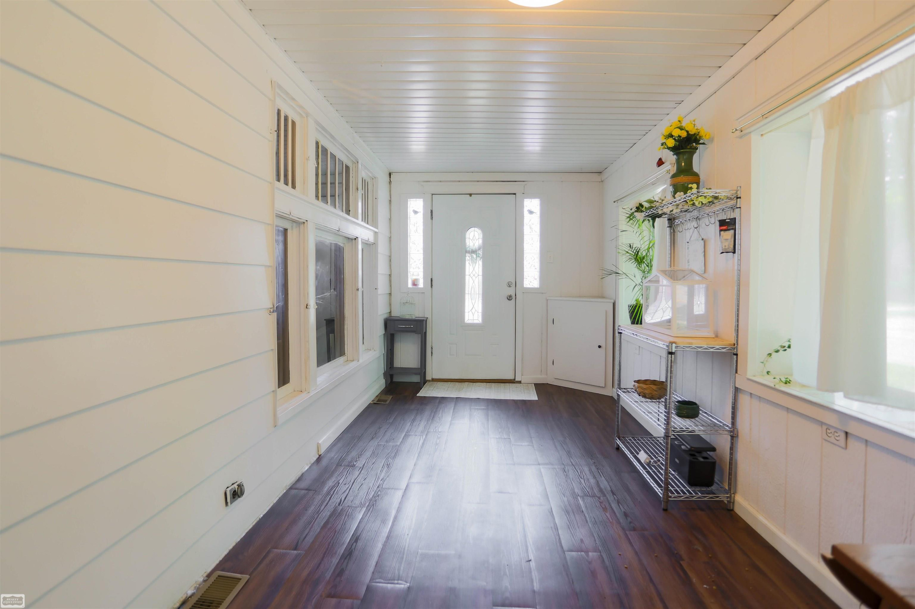 410 N Main Street, Almont, MI 48003 — Photo 33