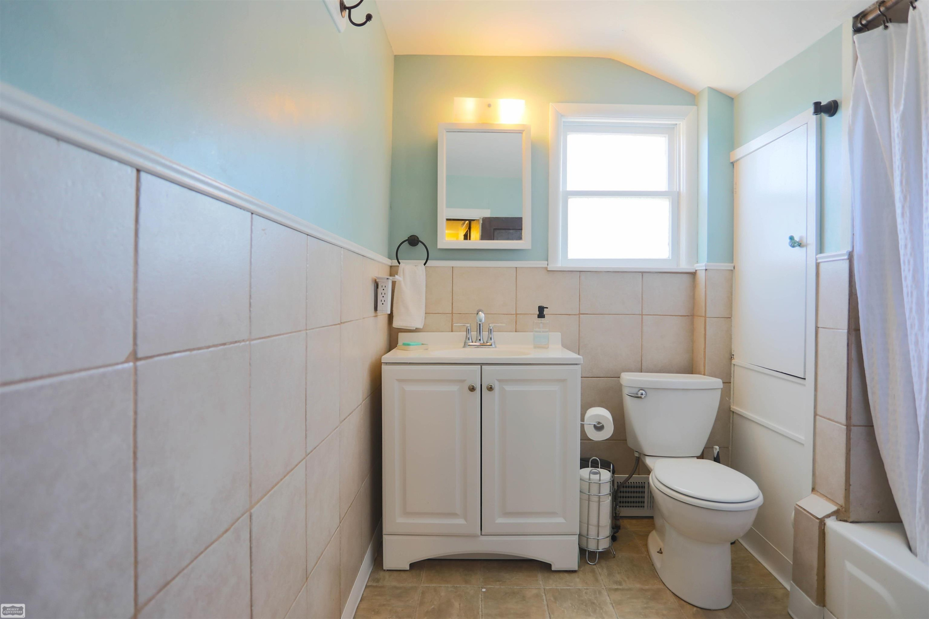 410 N Main Street, Almont, MI 48003 — Photo 41