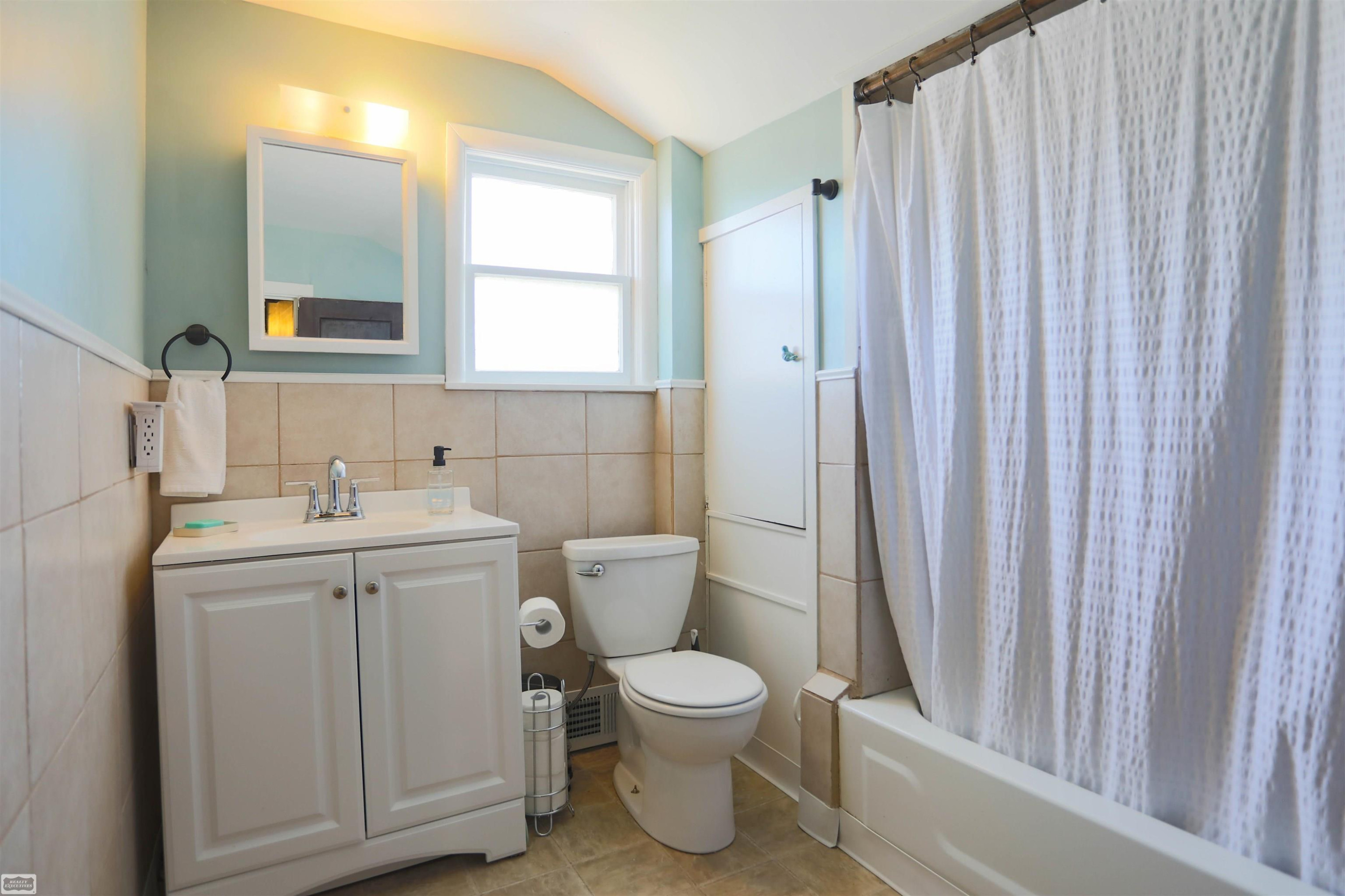 410 N Main Street, Almont, MI 48003 — Photo 42