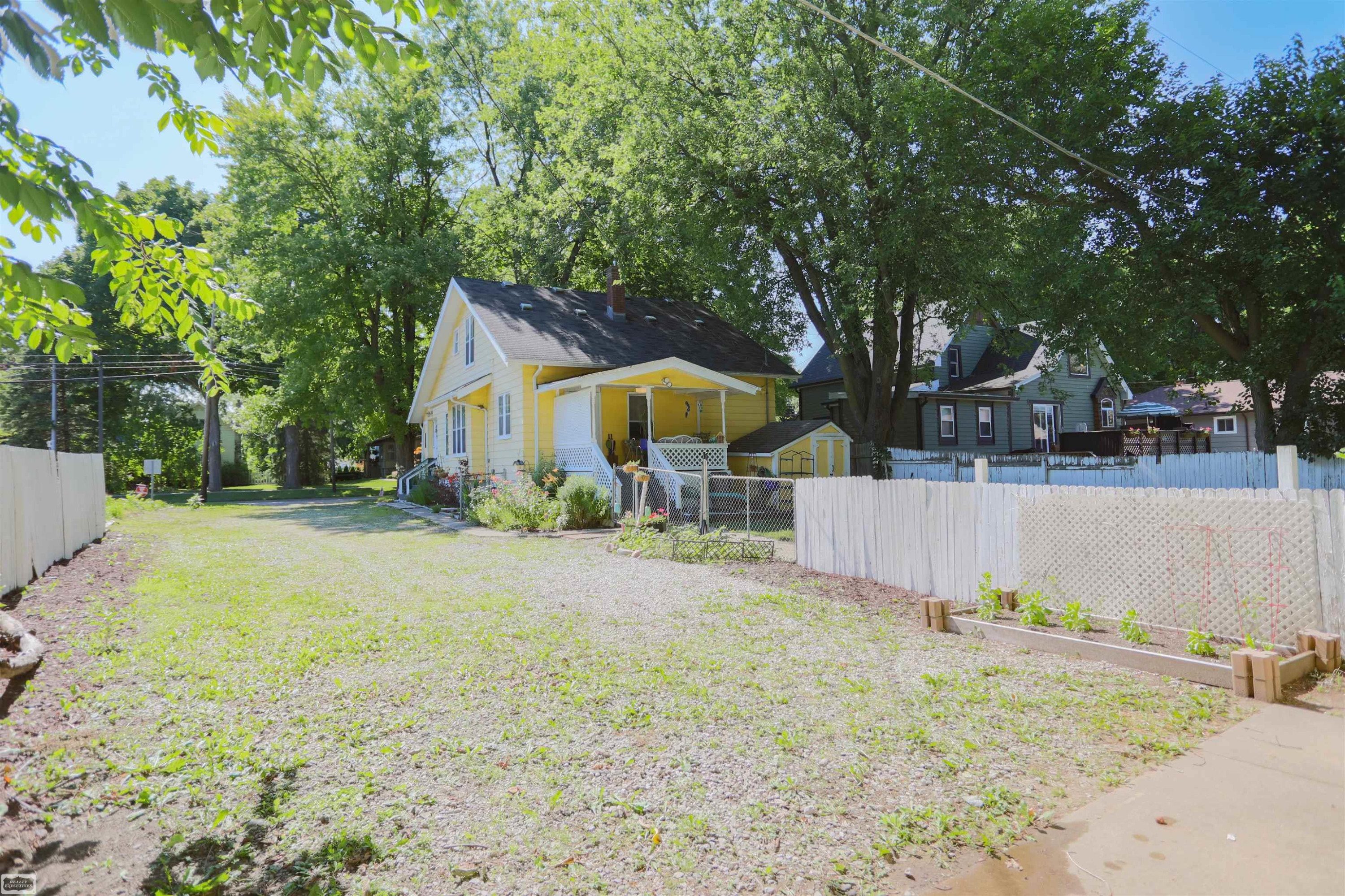410 N Main Street, Almont, MI 48003 — Photo 48