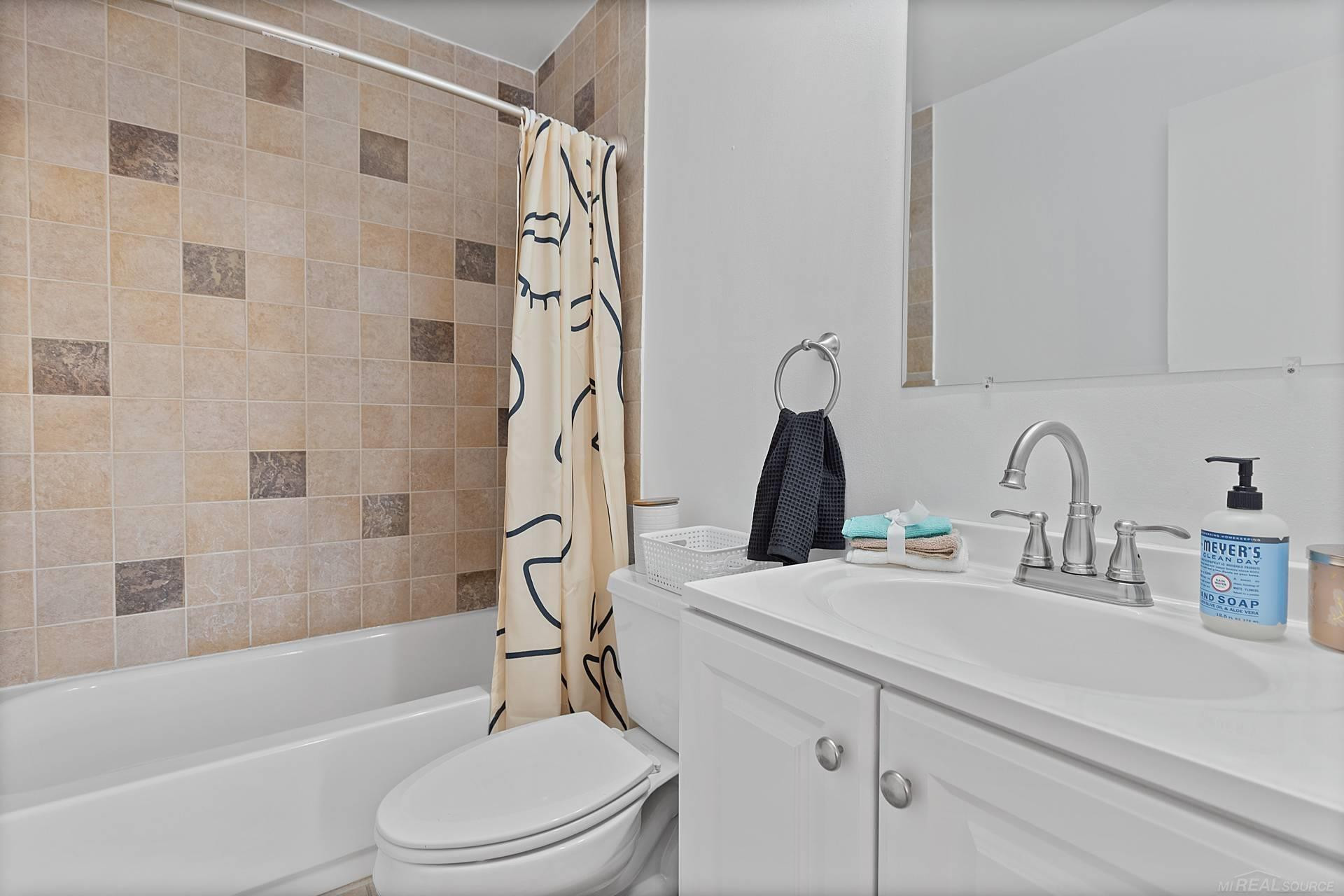 6533 E Jefferson Avenue, 406, Detroit, MI 48207 — Photo 12