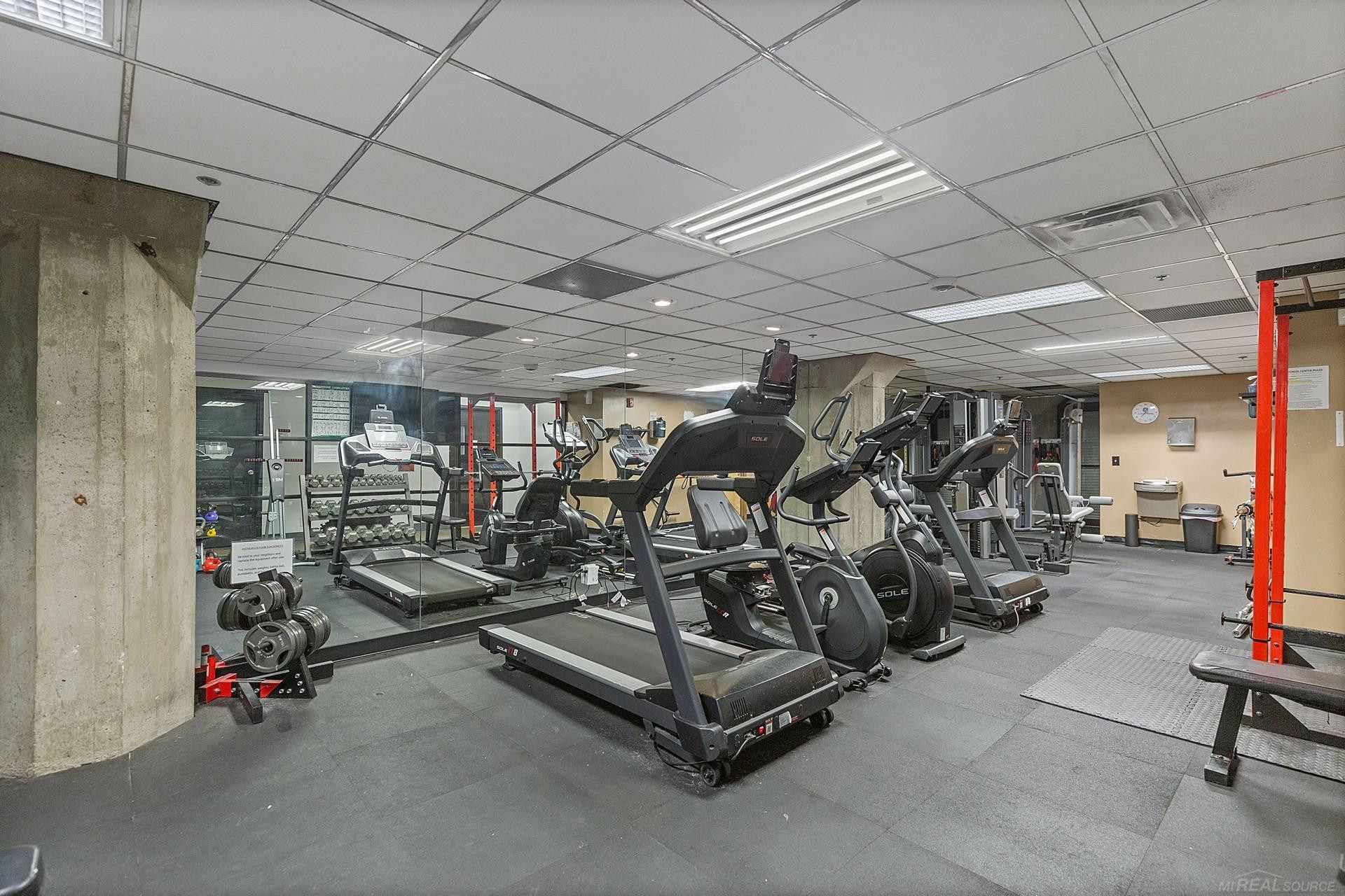 6533 E Jefferson Avenue, 406, Detroit, MI 48207 — Photo 28