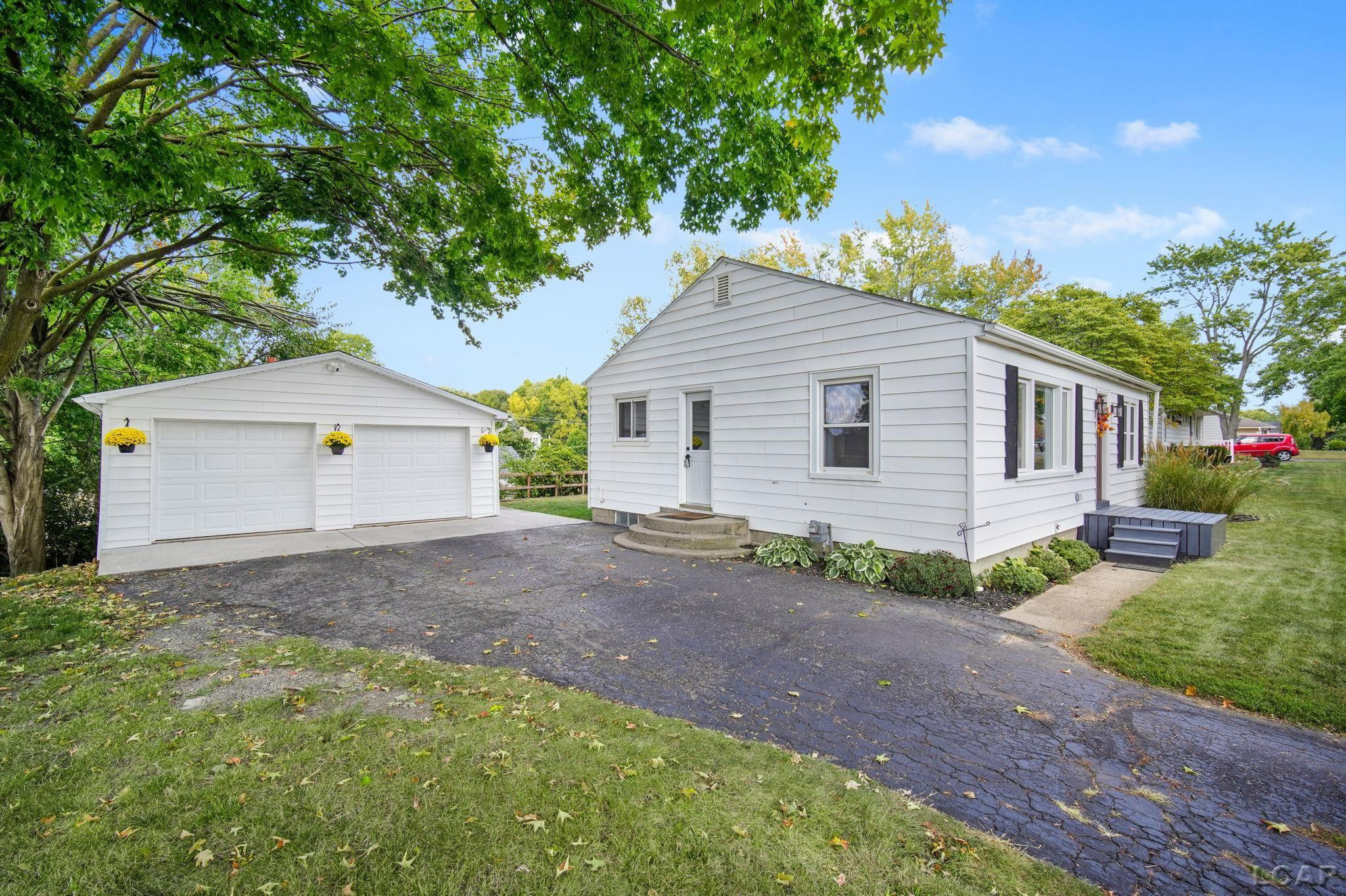 203 E Church, Clinton, MI 49236 — Photo 2