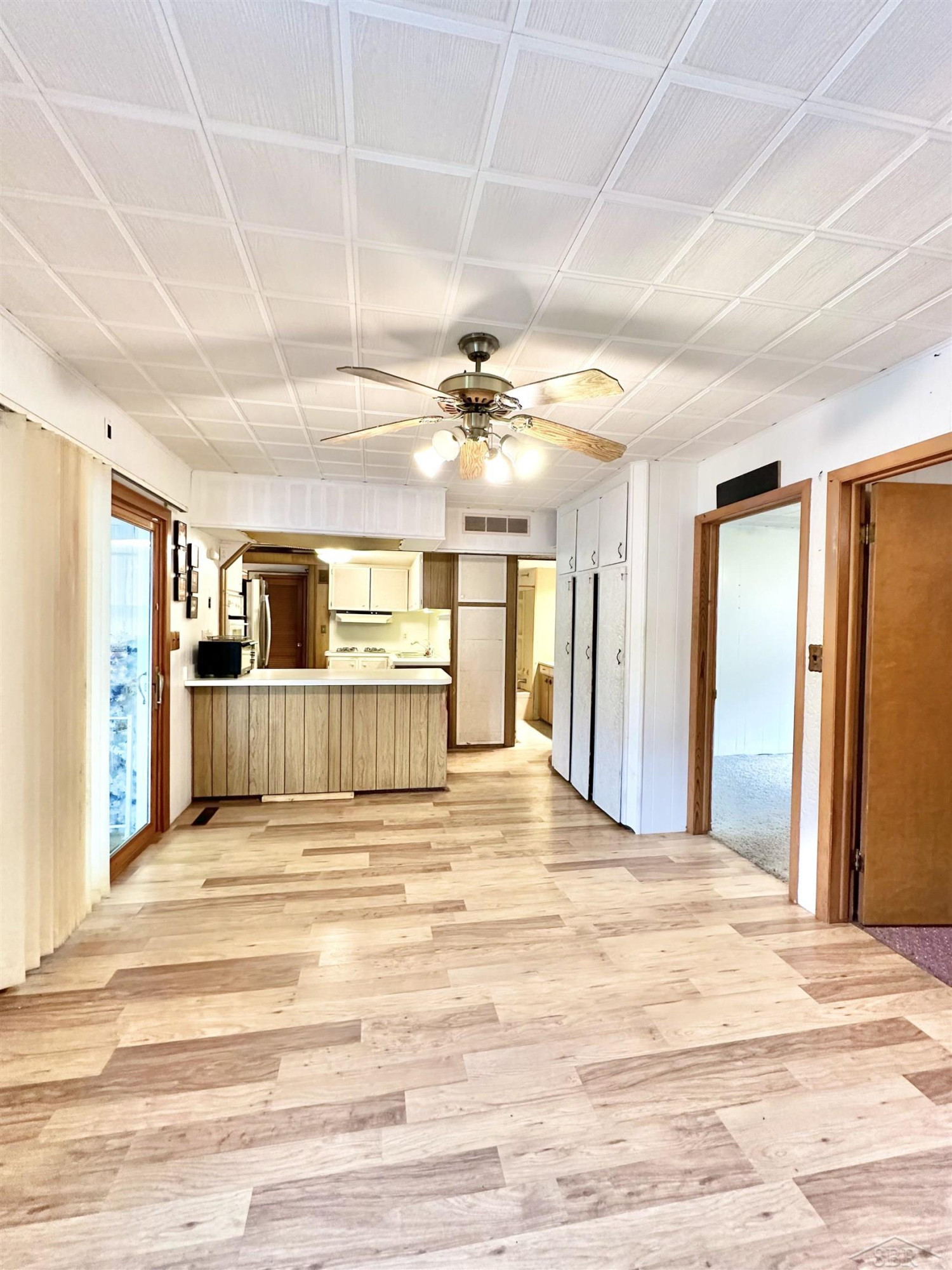 348 S Center Street, Sebewaing, MI 48759 — Photo 4