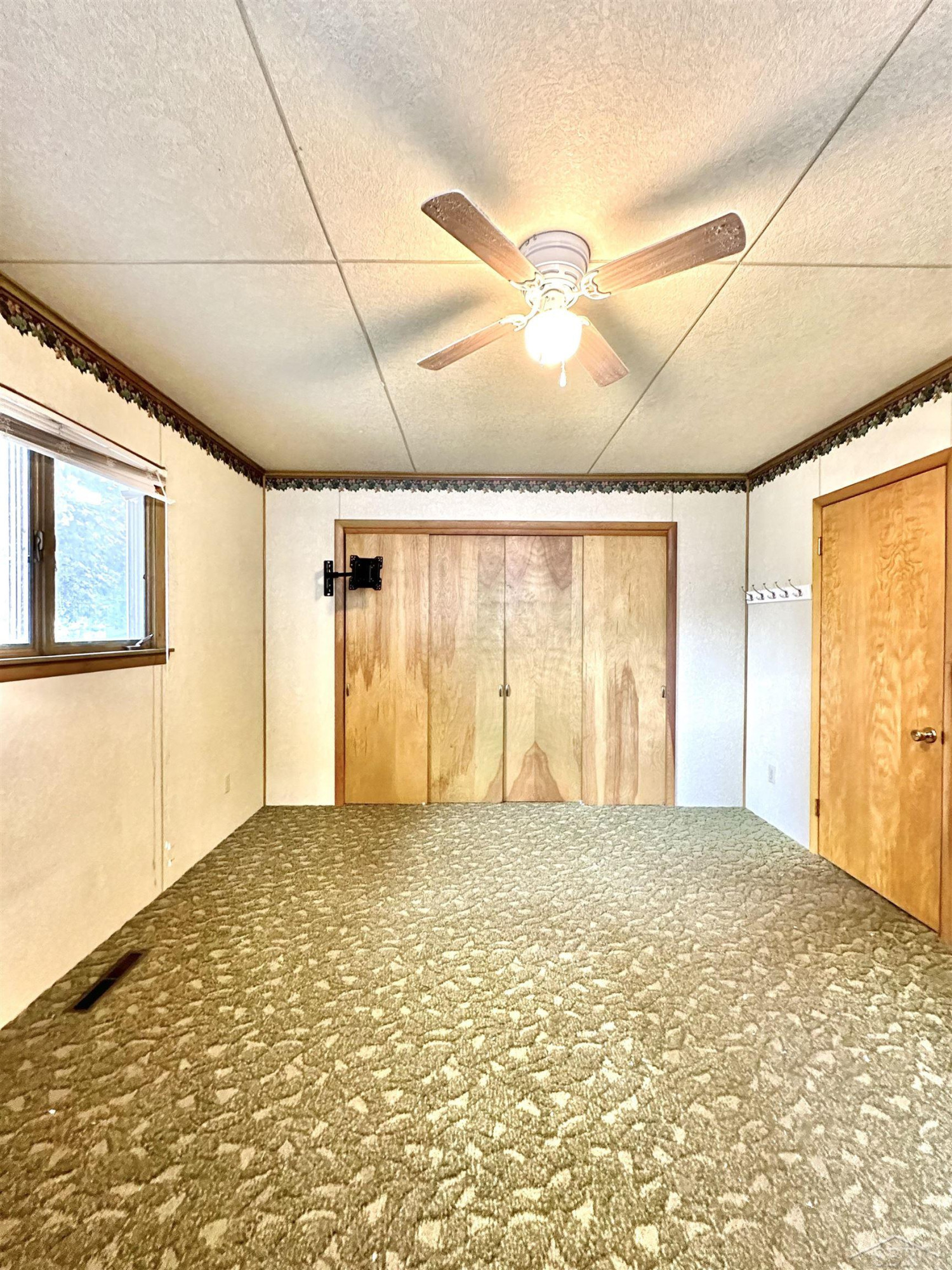 348 S Center Street, Sebewaing, MI 48759 — Photo 13