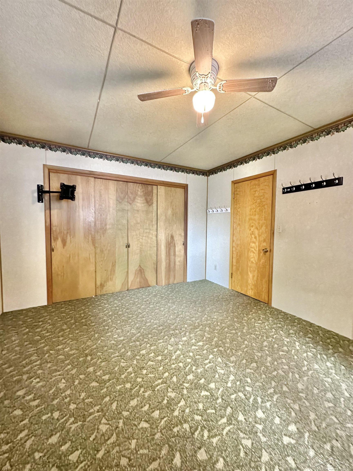 348 S Center Street, Sebewaing, MI 48759 — Photo 14