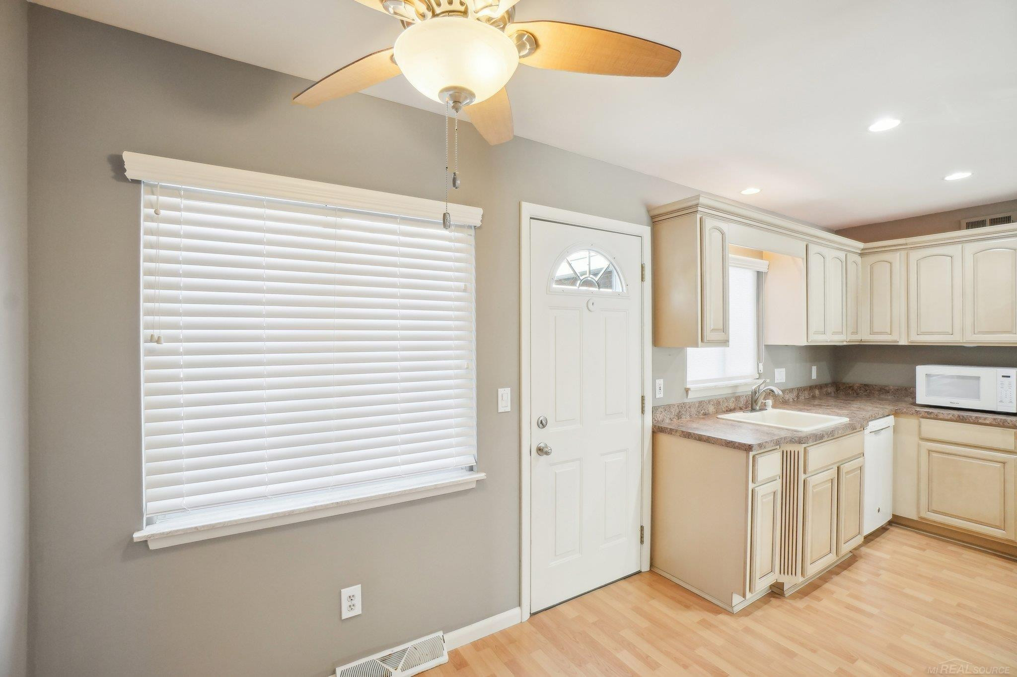 494 Baldwin Avenue, Rochester, MI 48307 — Photo 13
