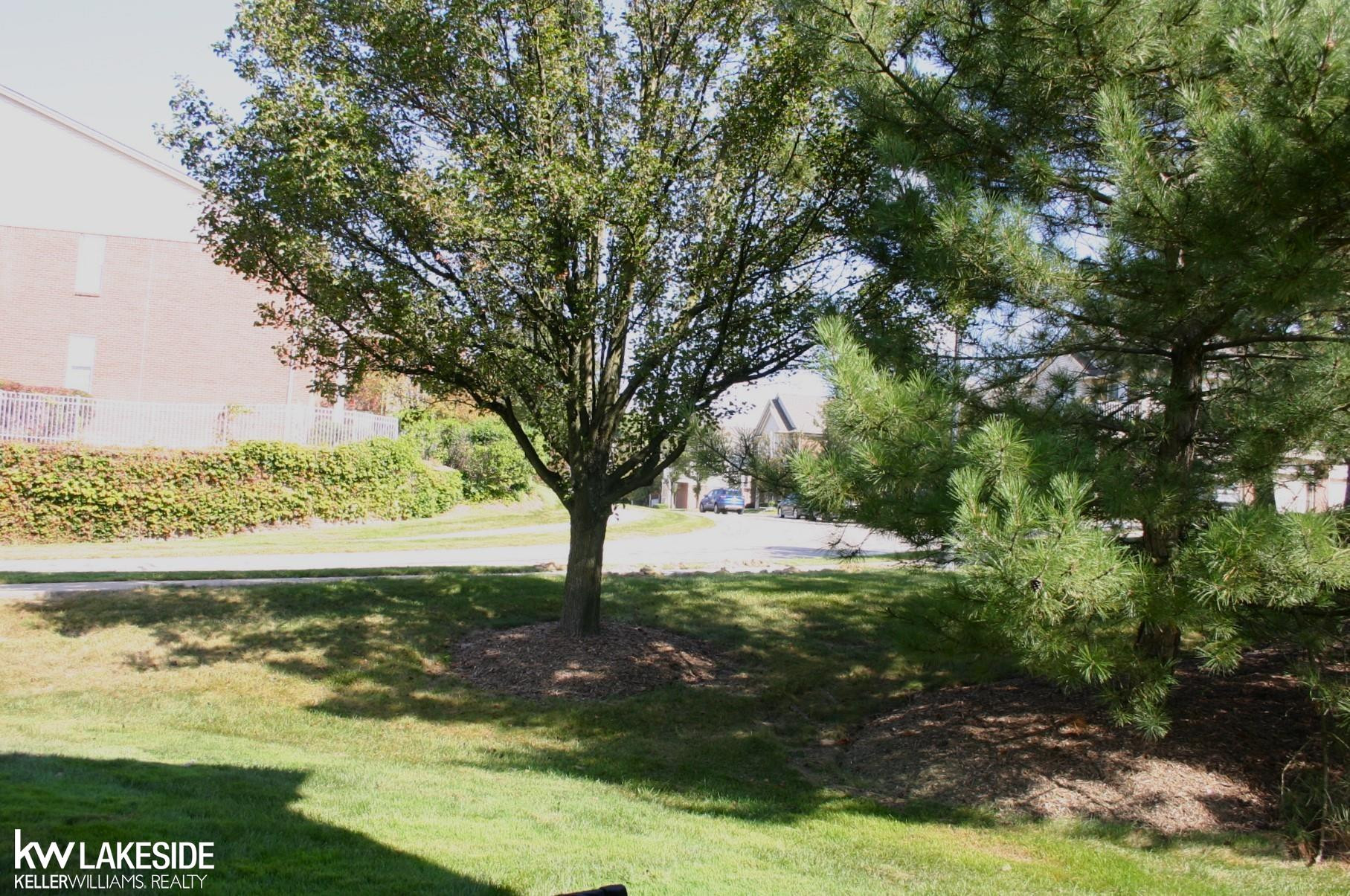 1792 Flagstone Circle, Rochester, MI 48307 — Photo 30