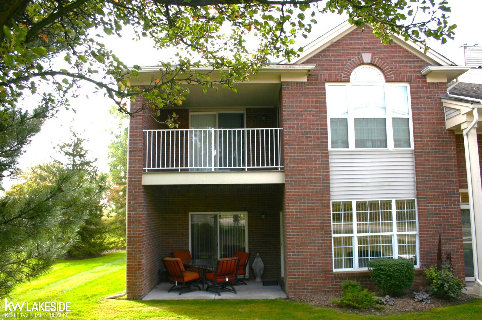 1792 Flagstone Circle, Rochester, MI 48307 — Photo 32