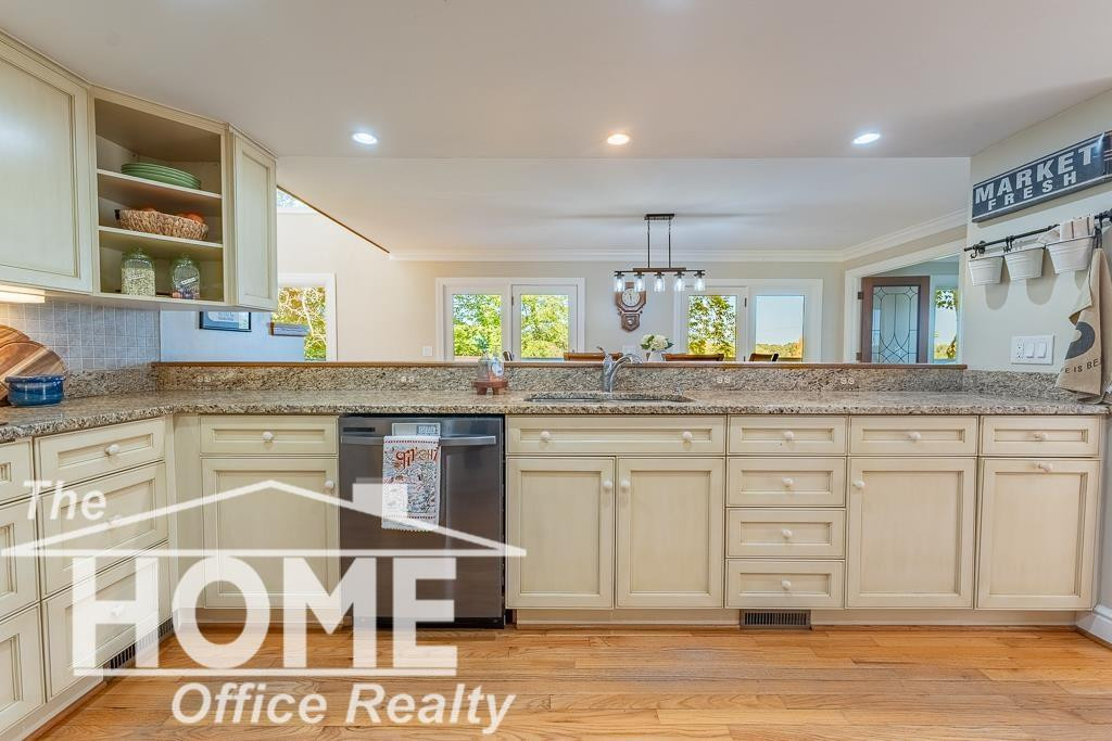 8525 Jonera, Howell, MI 48855 — Photo 16