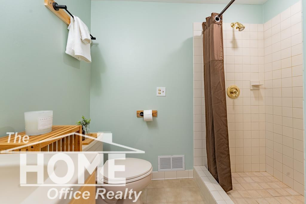 8525 Jonera, Howell, MI 48855 — Photo 33