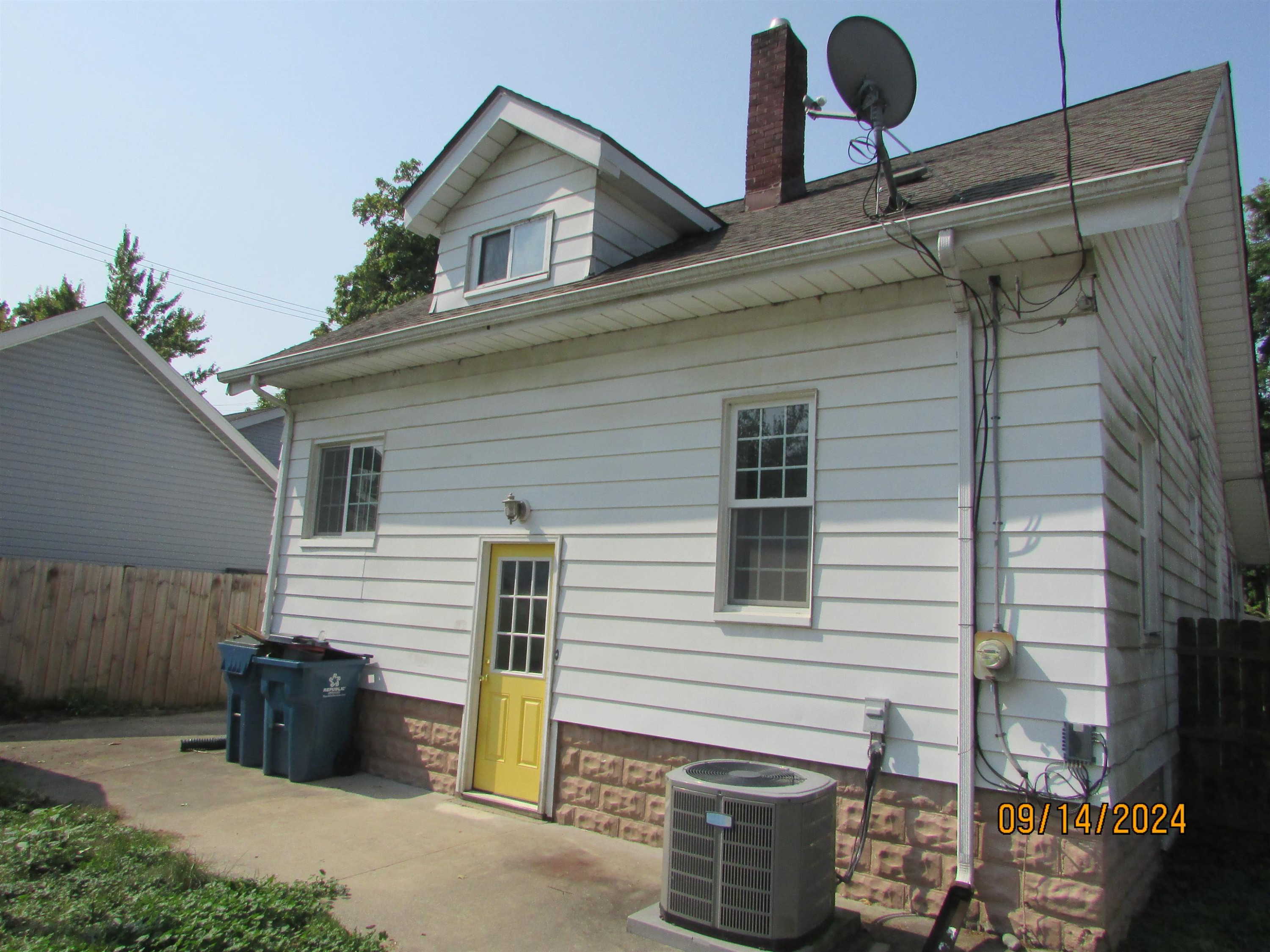 202 Michigan, Holly, MI 48442 — Photo 3