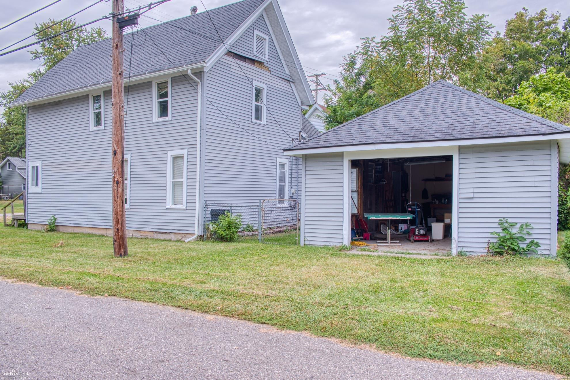 205 W Sprague, Bancroft, MI 48414 — Photo 31