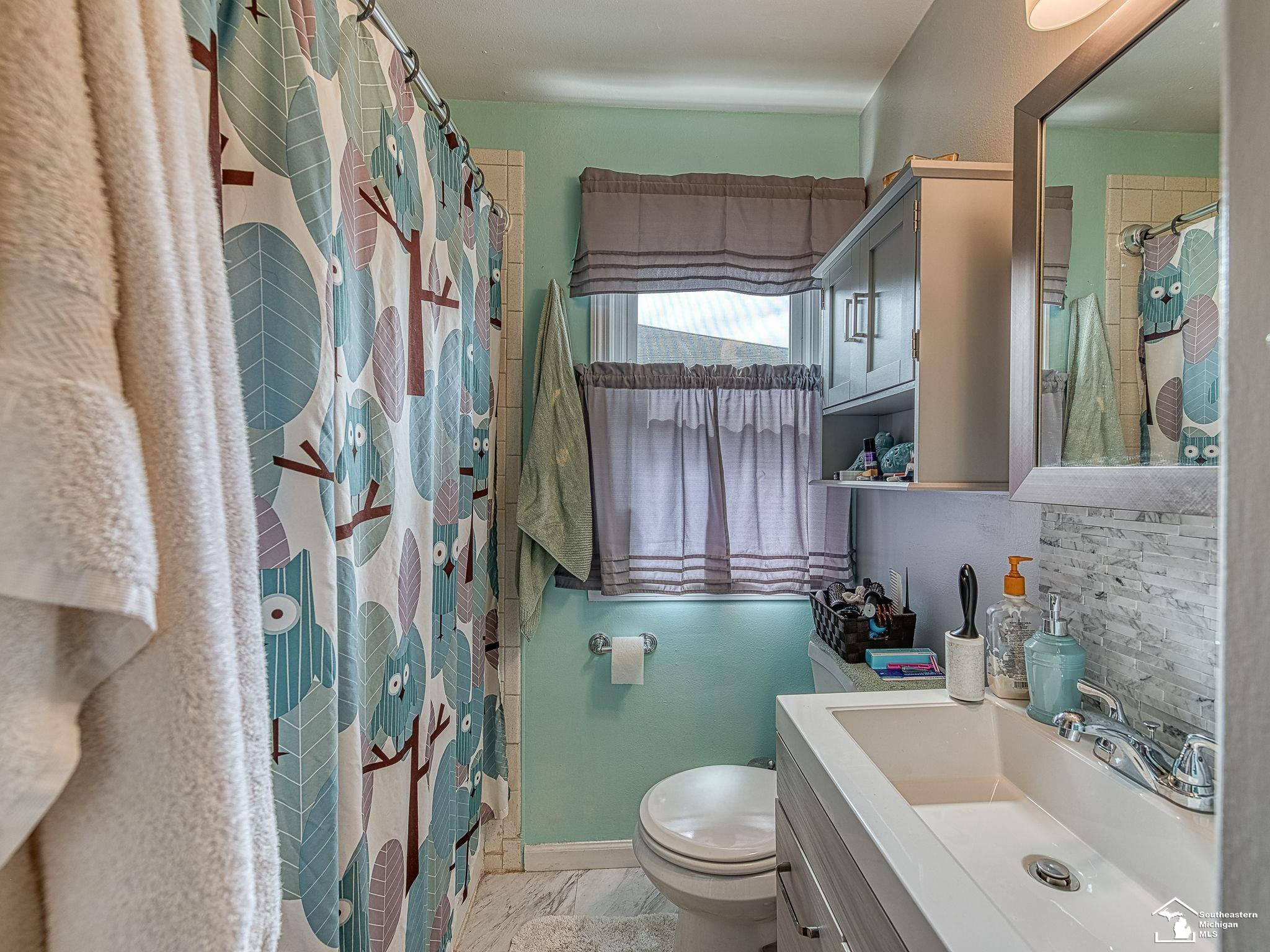 2425 Ackley, Westland, MI 48186 — Photo 4