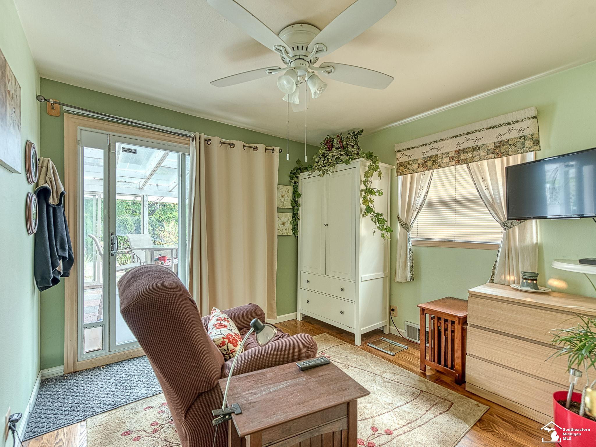 2425 Ackley, Westland, MI 48186 — Photo 6