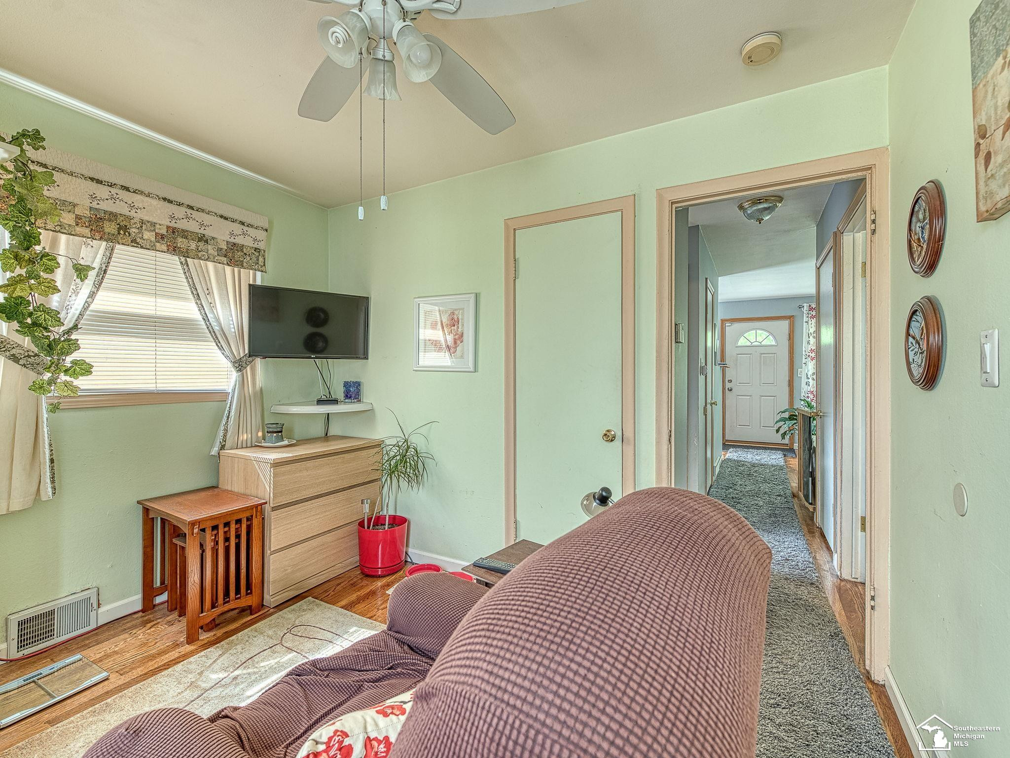 2425 Ackley, Westland, MI 48186 — Photo 7