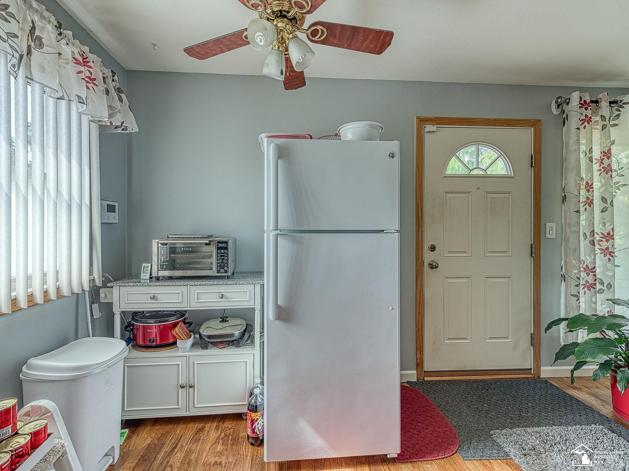 2425 Ackley, Westland, MI 48186 — Photo 13