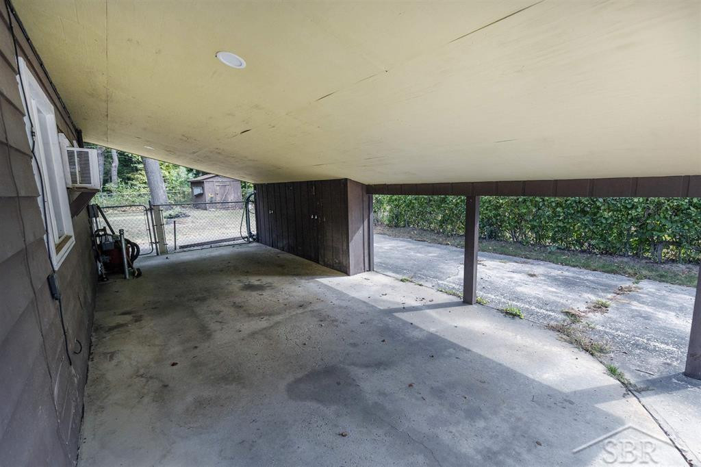 211 Cass Street, Sanford, MI 48657 — Photo 13
