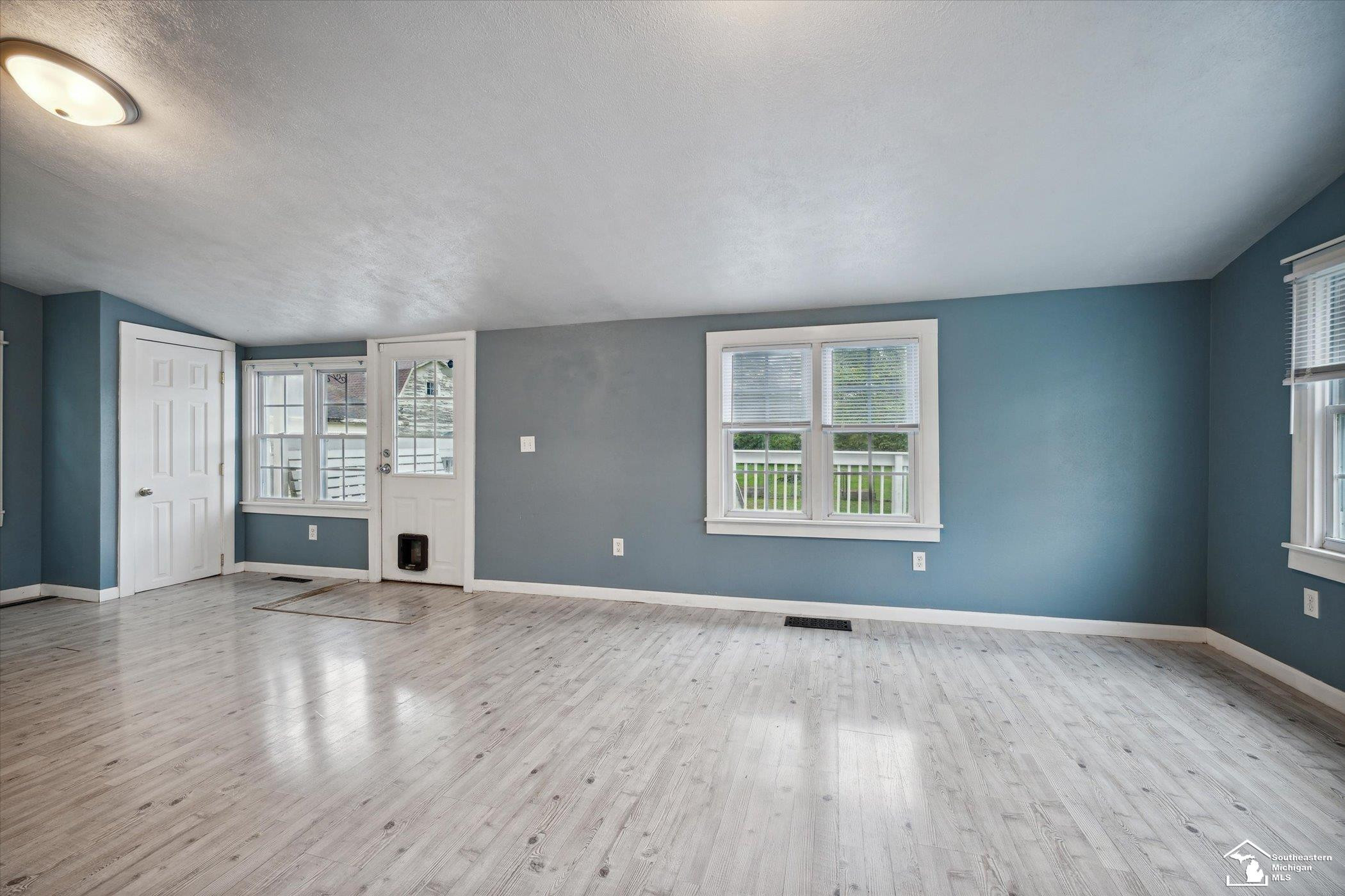124 S Monroe, Blissfield, MI 49228 — Photo 20