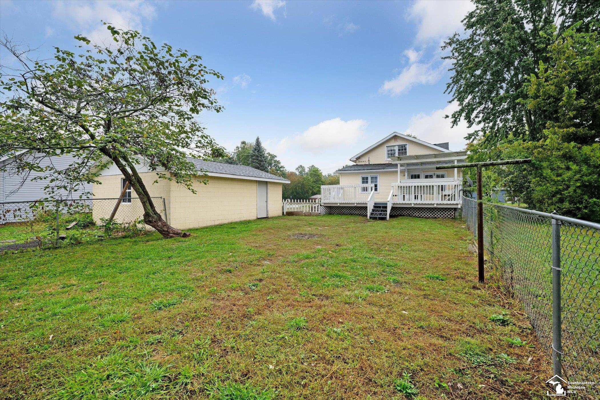 124 S Monroe, Blissfield, MI 49228 — Photo 41