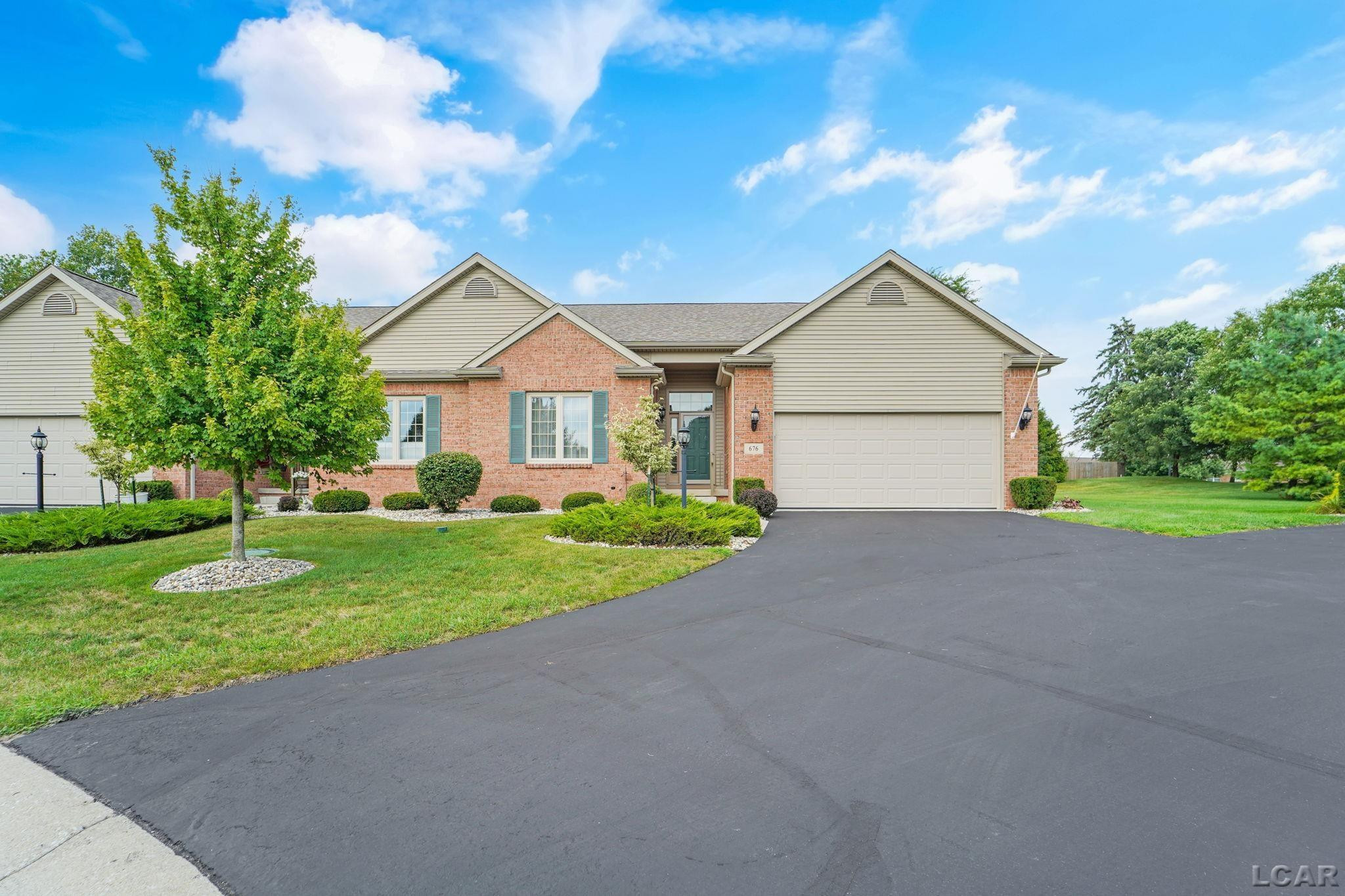 676 Korey's, Blissfield, MI 49228 — front exterior