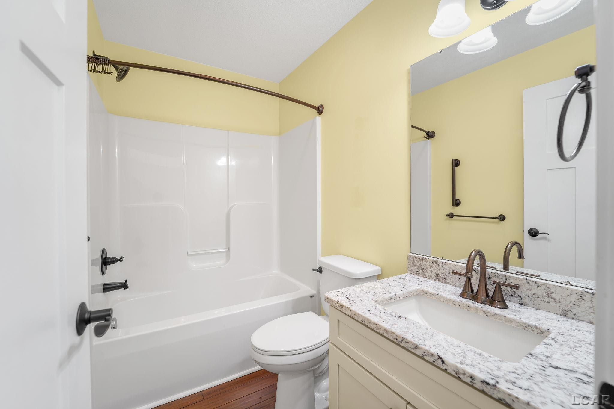 676 Korey's, Blissfield, MI 49228 — Photo 16